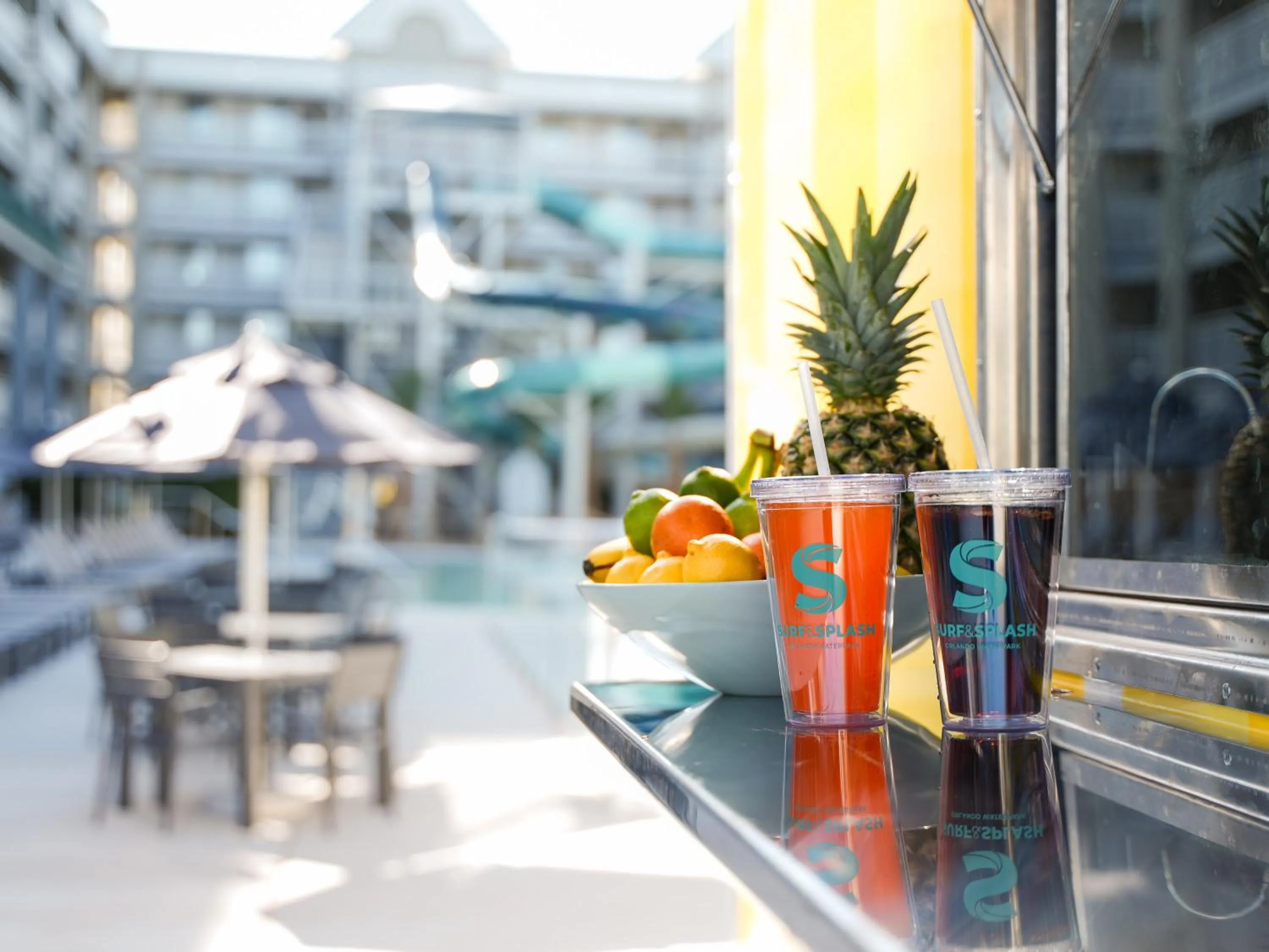 Food and drinks in Holiday Inn Resort Orlando Suites - Waterpark by IHG