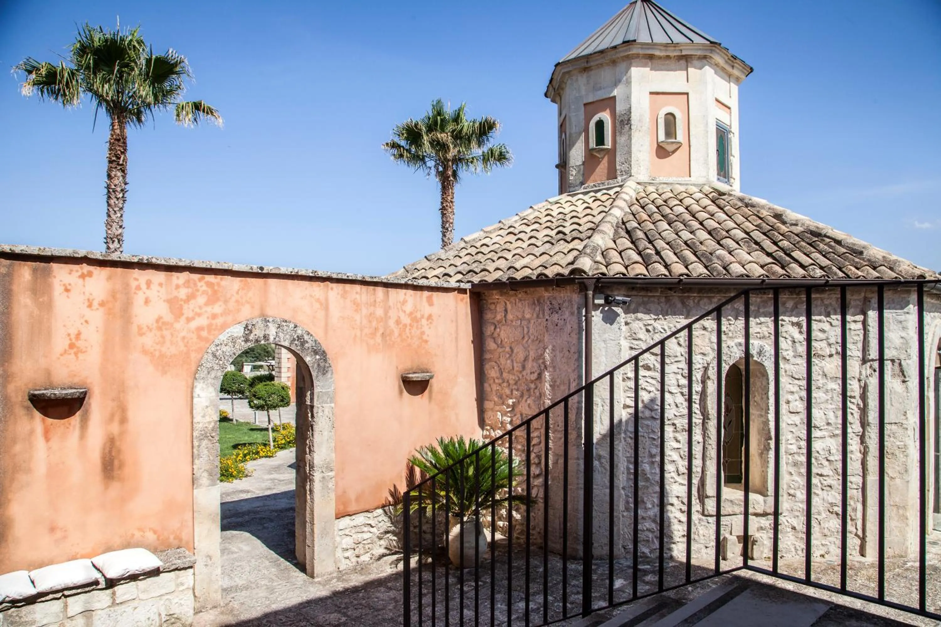 Property building in Feudo Bauly