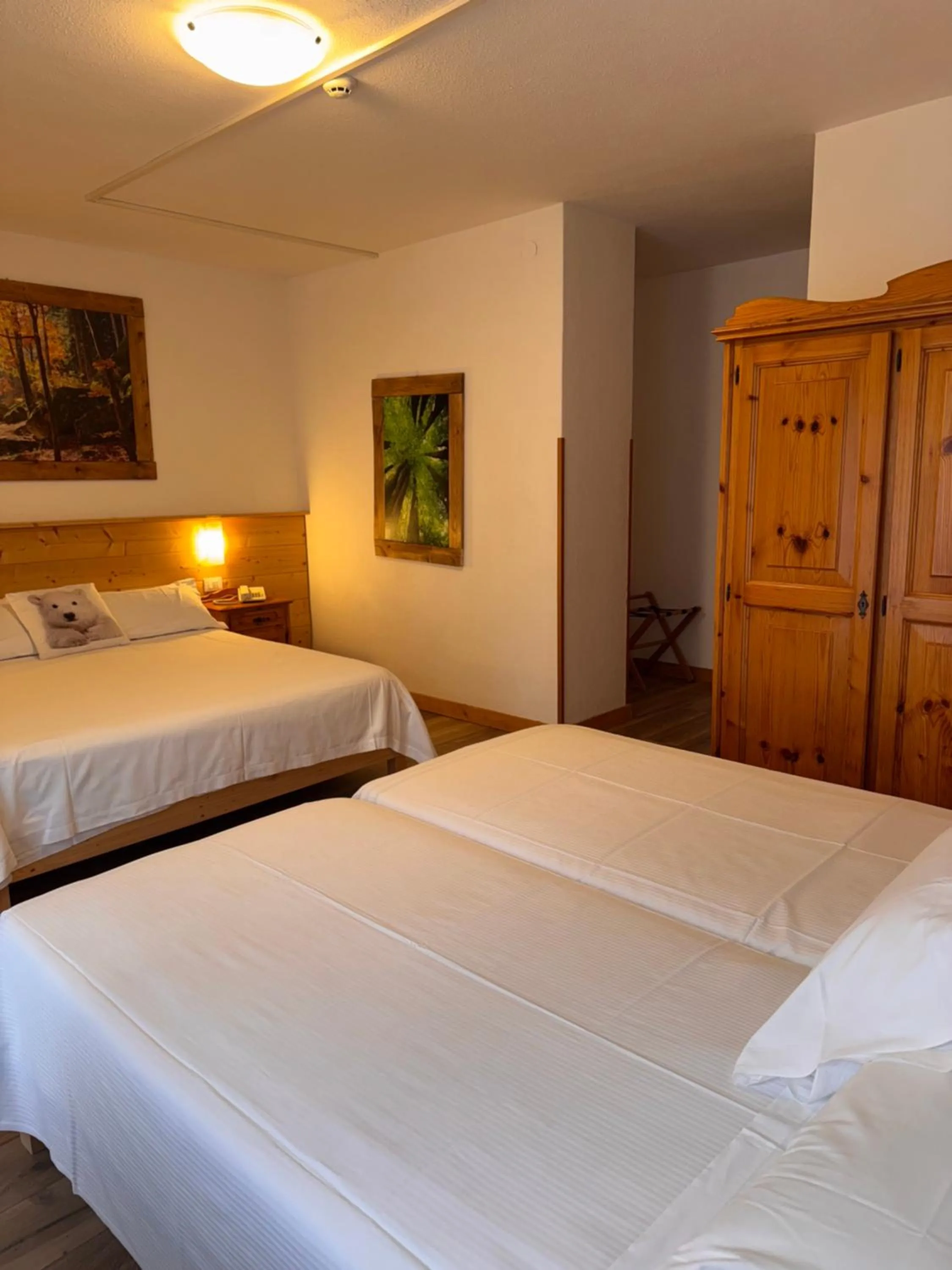 Bedroom, Bed in Albergo Scoiattolo
