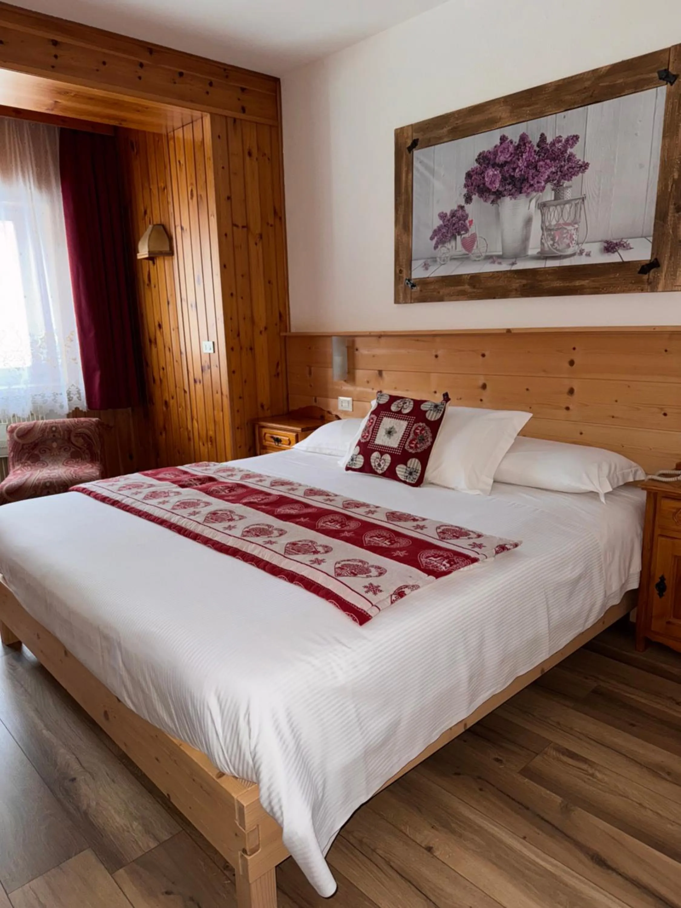 Bed in Albergo Scoiattolo