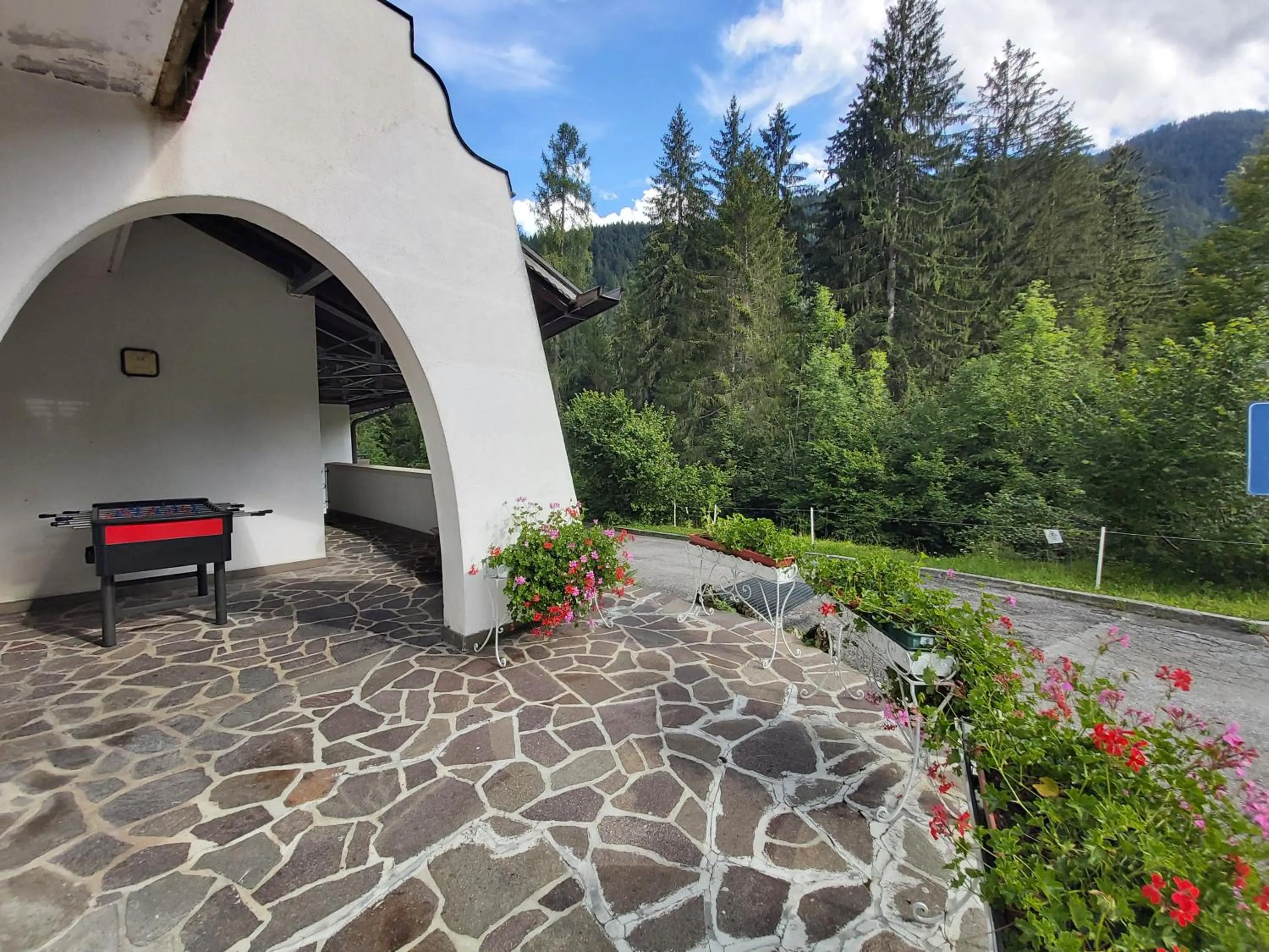 Patio in Albergo Scoiattolo