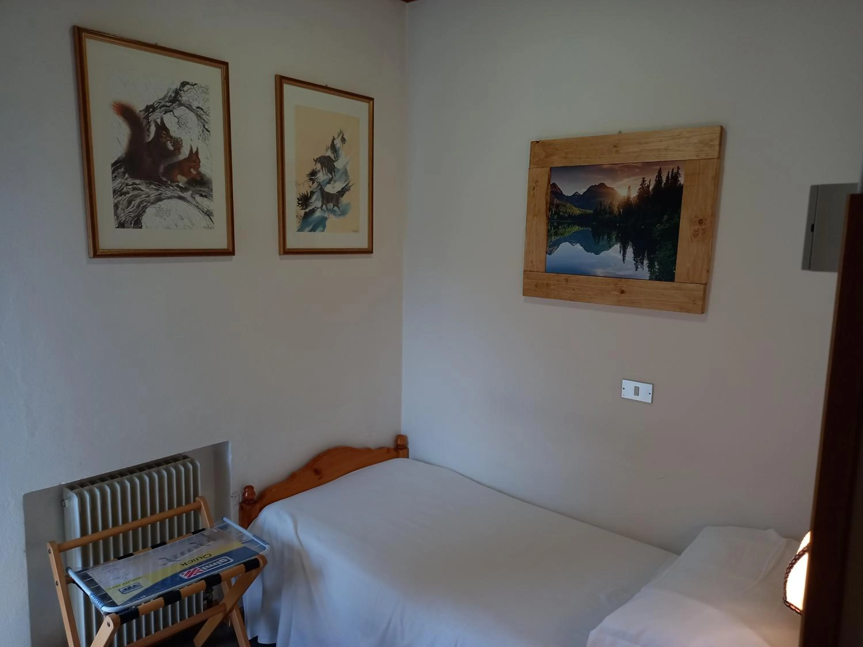 Bed in Albergo Scoiattolo