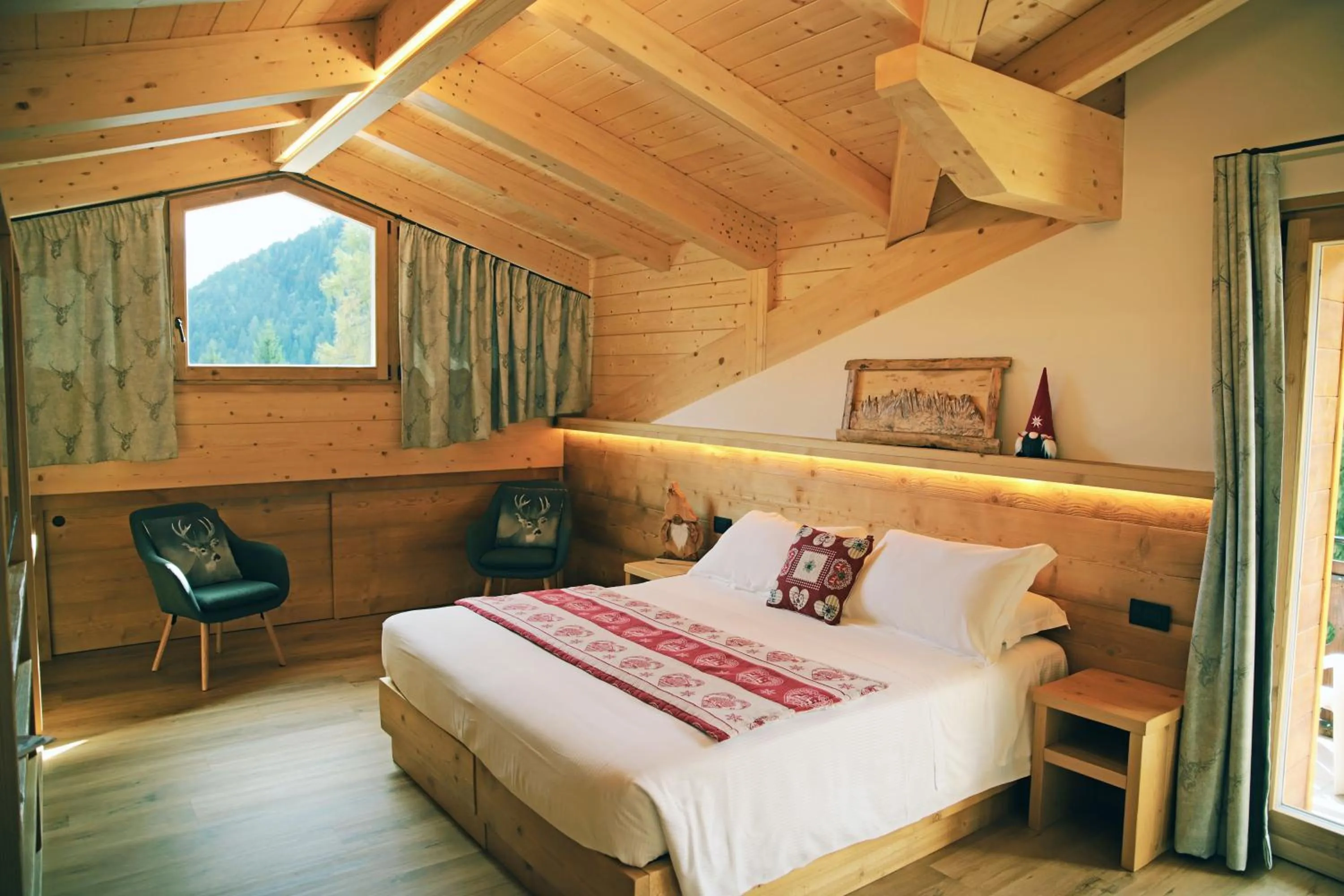 Bedroom, Bed in Albergo Scoiattolo