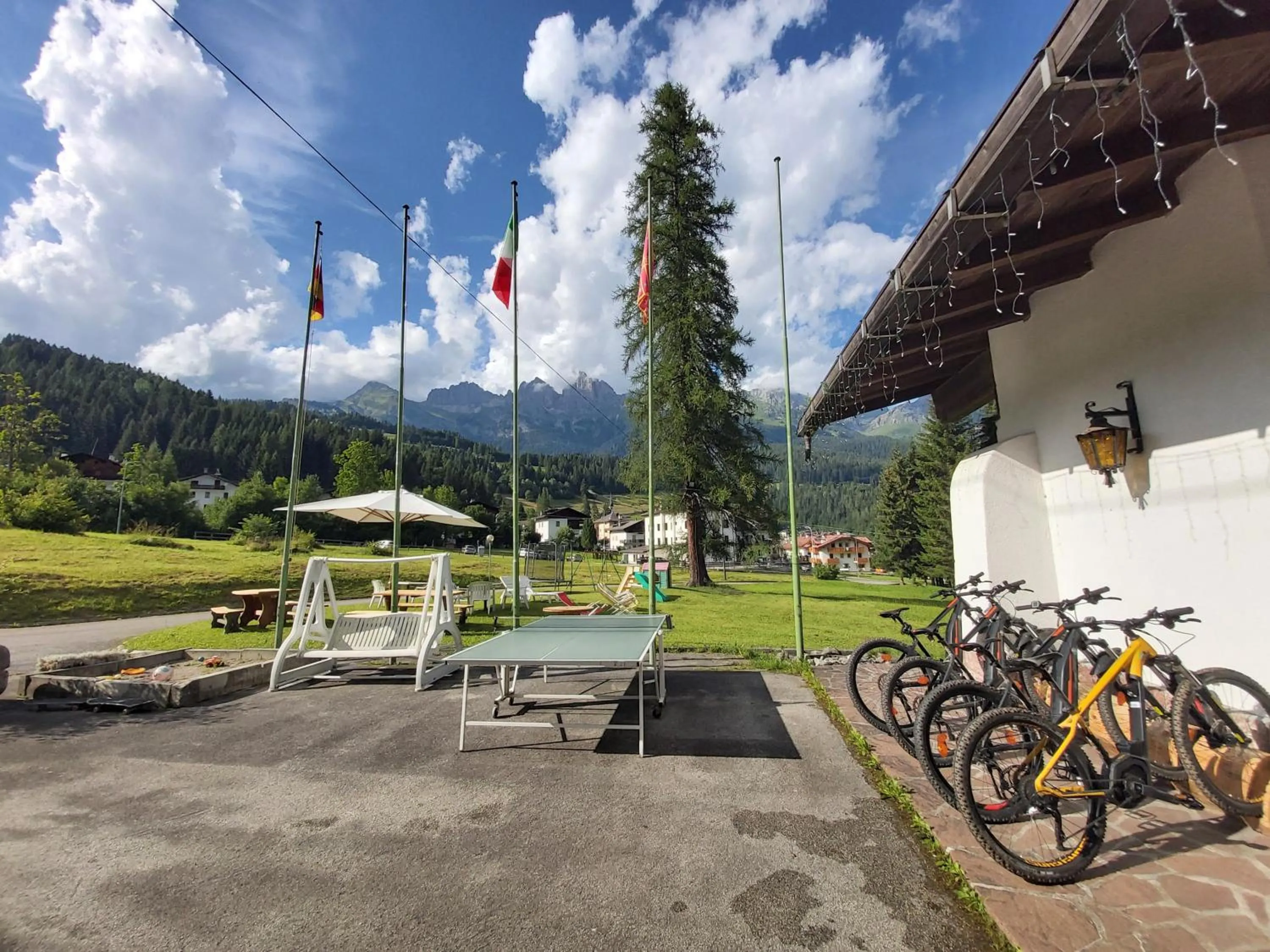Patio in Albergo Scoiattolo