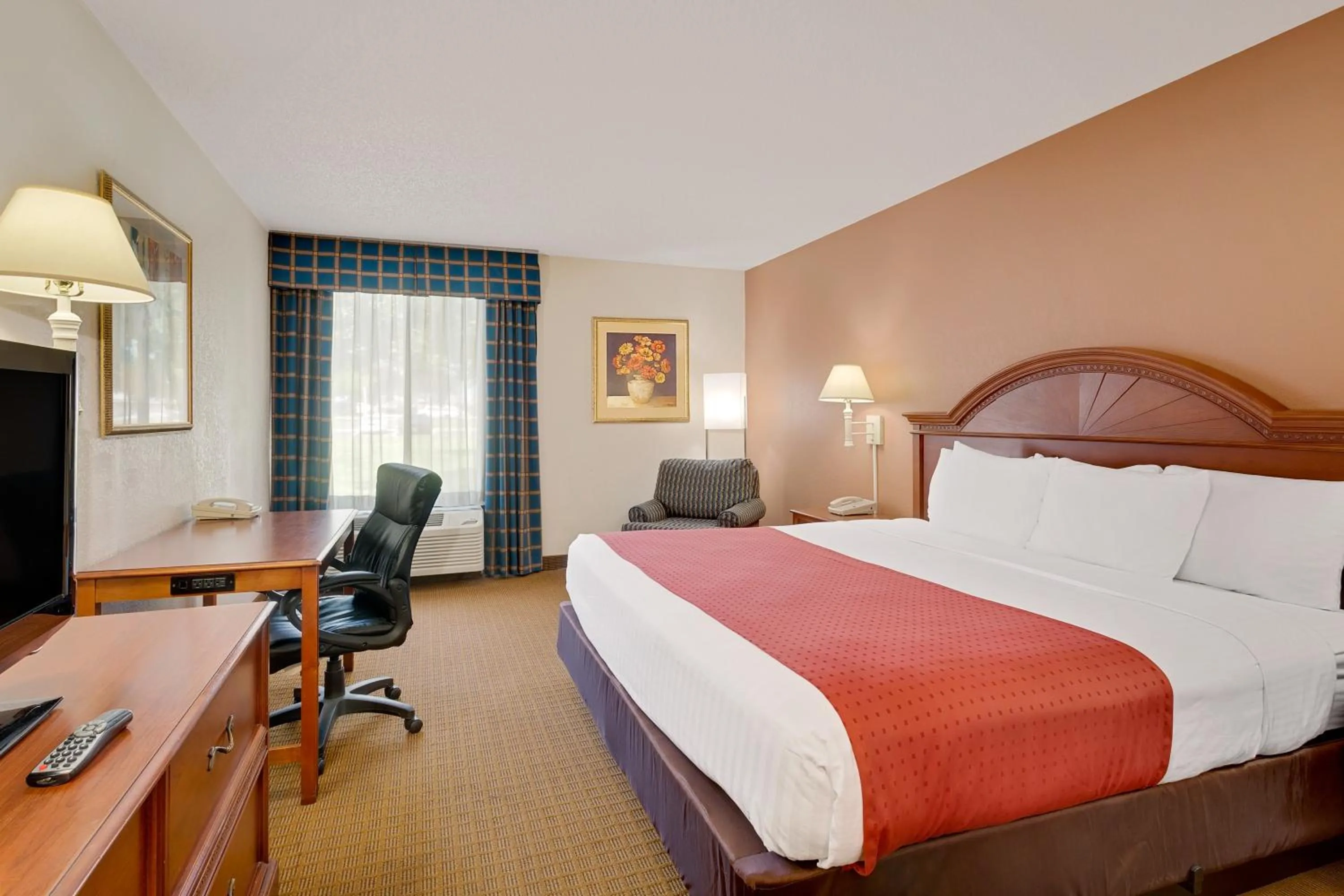 Photo of the whole room, Bed in Ramada by Wyndham Provo