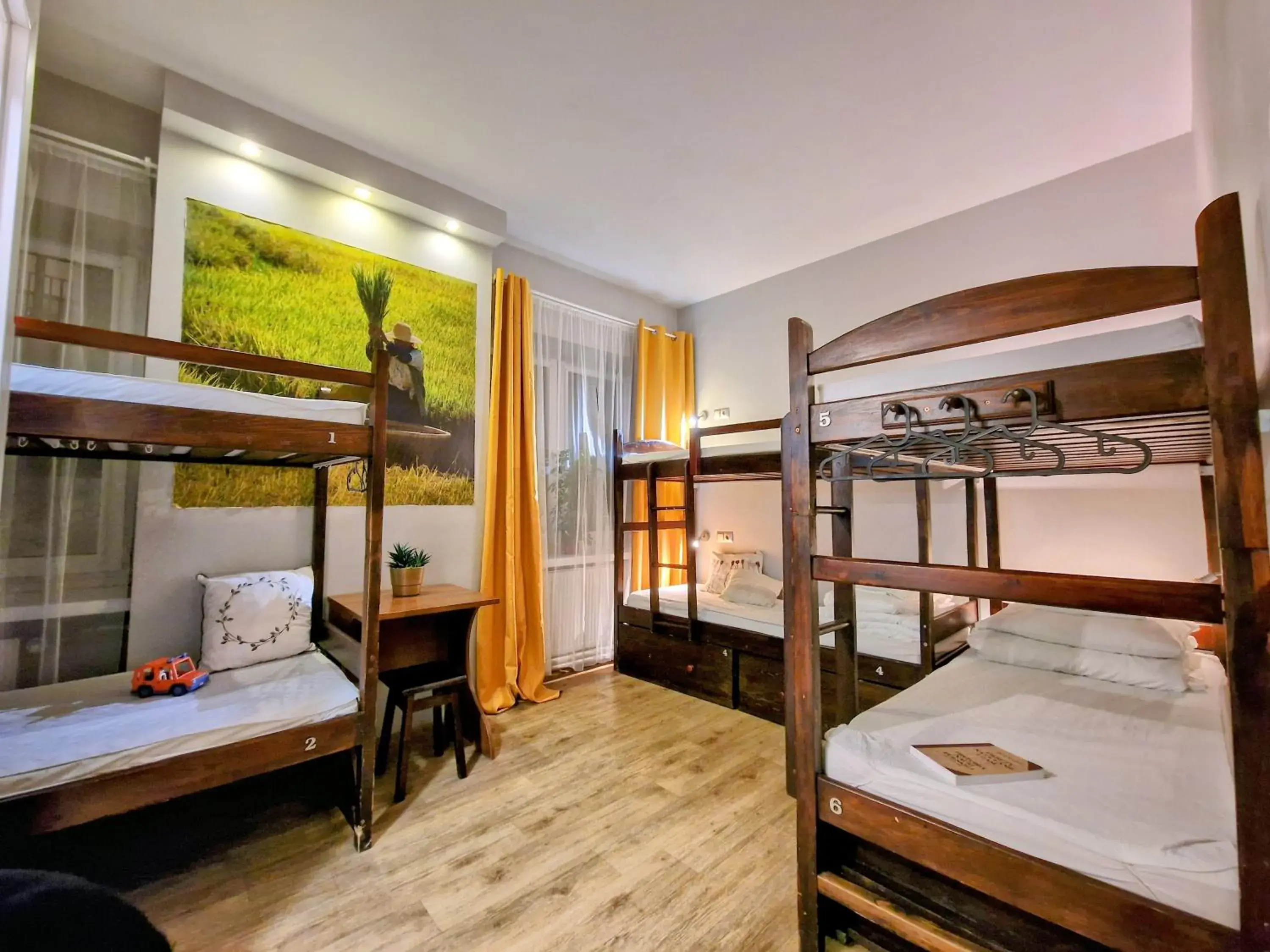 Family Room with Private Bathroom in Hostel Helvetia Rooms Warsaw CITY CENTER and OLD TOWN Family Room with Private Bathroom in Hostel Helvetia Rooms Warsaw CITY CENTER and OLD TOWN