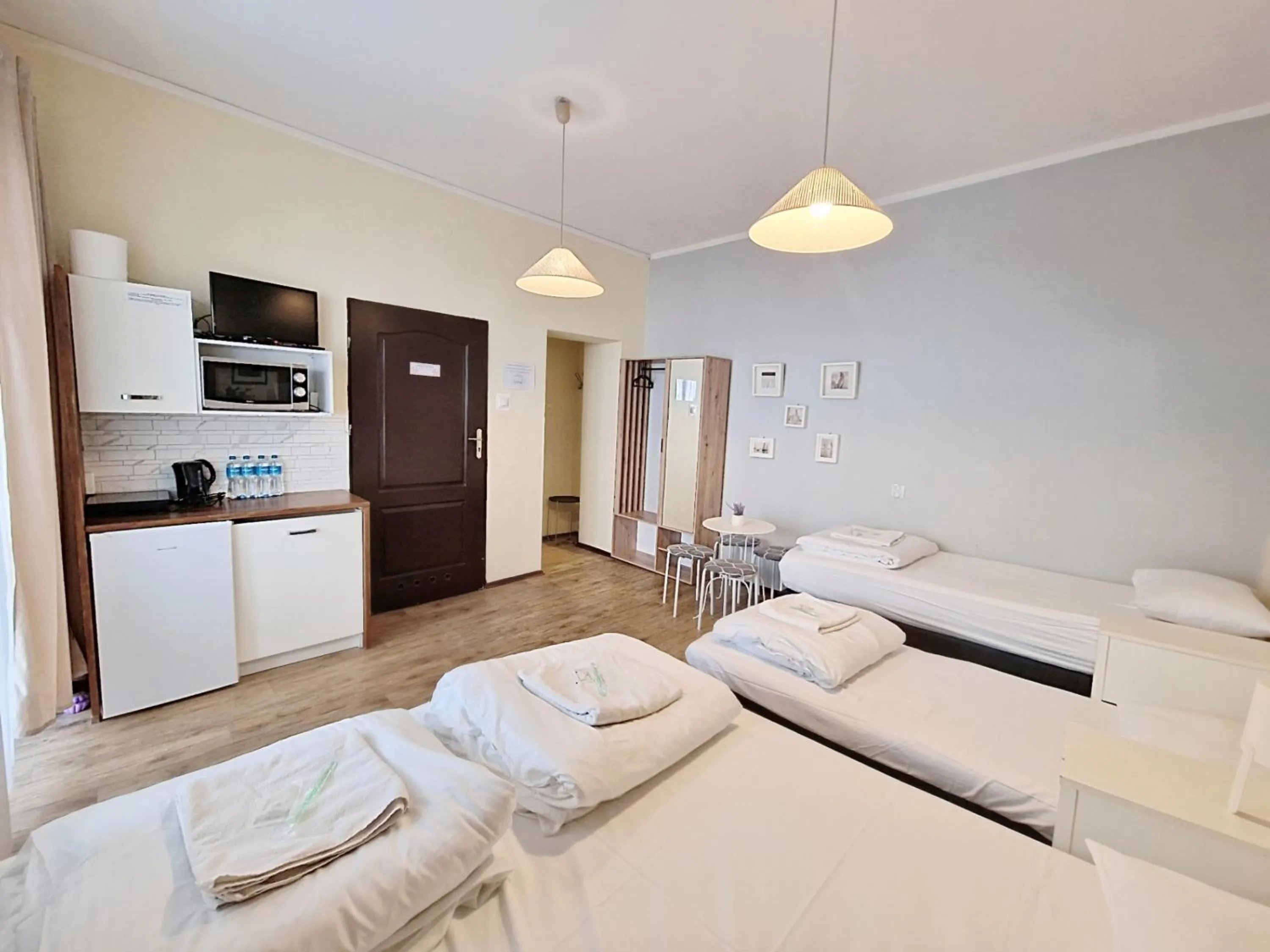 Bed in Hostel Helvetia Rooms Warsaw CITY CENTER and OLD TOWN