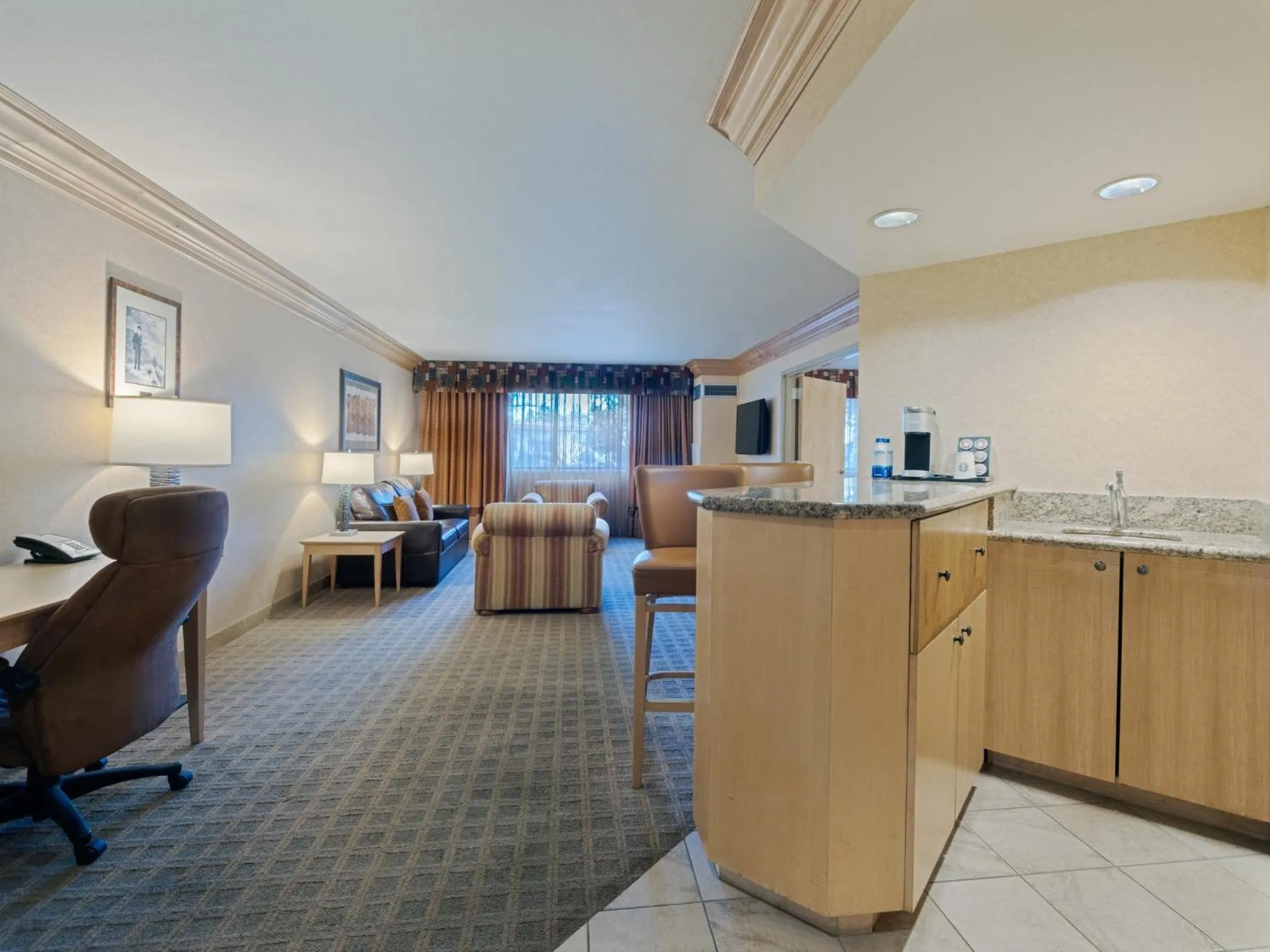 Photo of the whole room in Holiday Inn Resort The Squire at Grand Canyon by IHG