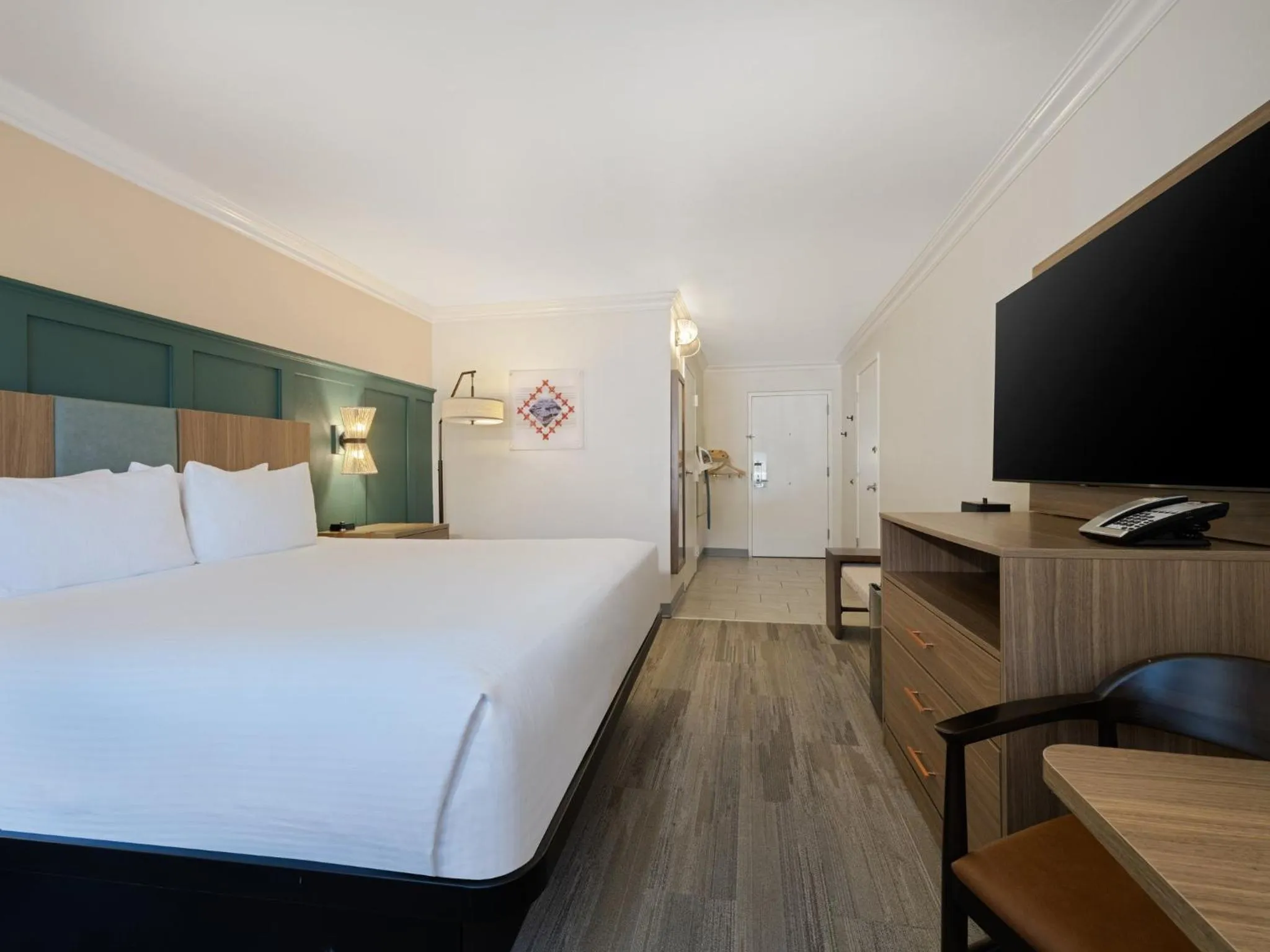 Photo of the whole room, Bed in Holiday Inn Resort The Squire at Grand Canyon by IHG