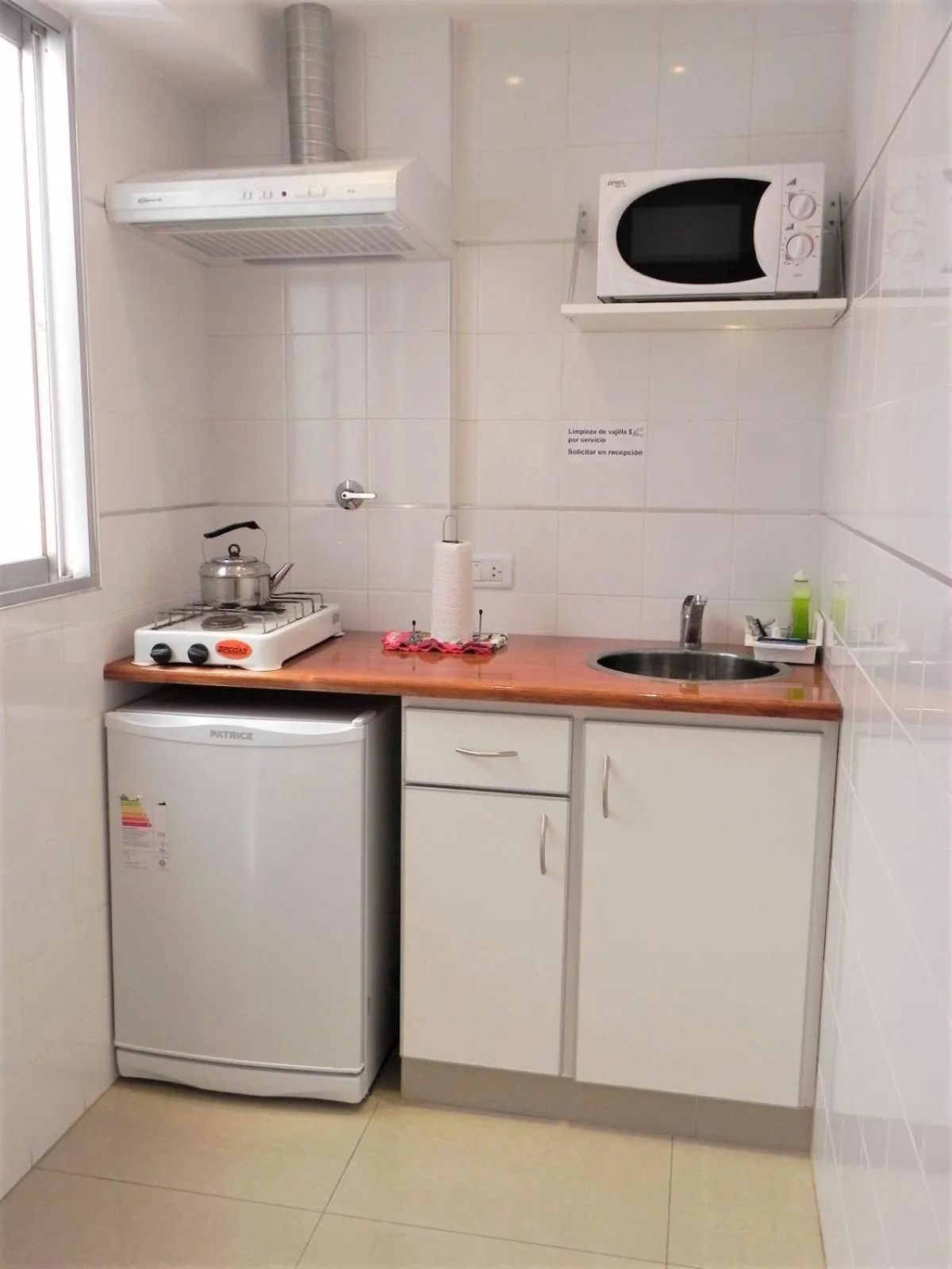 Kitchen or kitchenette in Hotel Guerrero