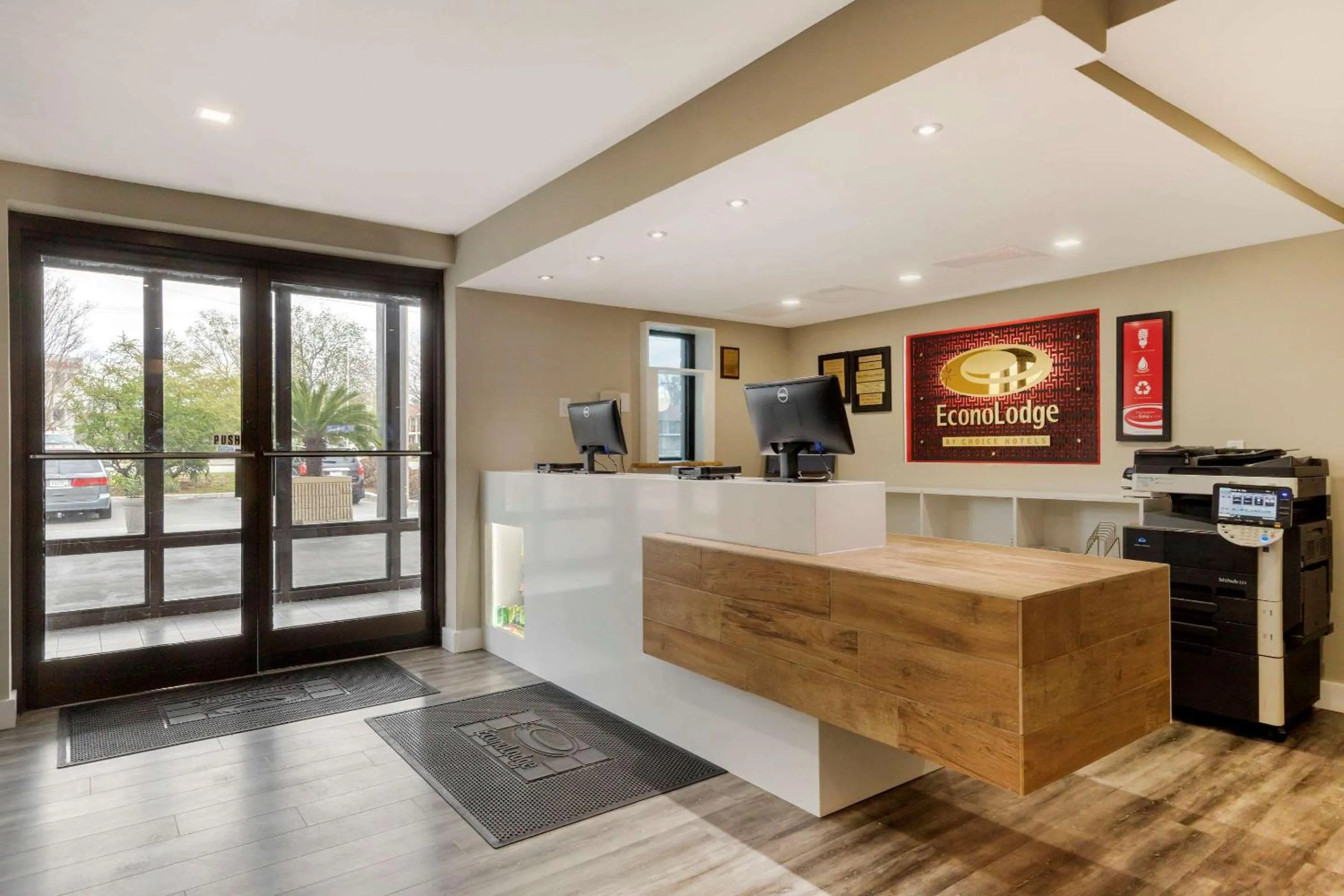 Travelodge by Wyndham North Charleston