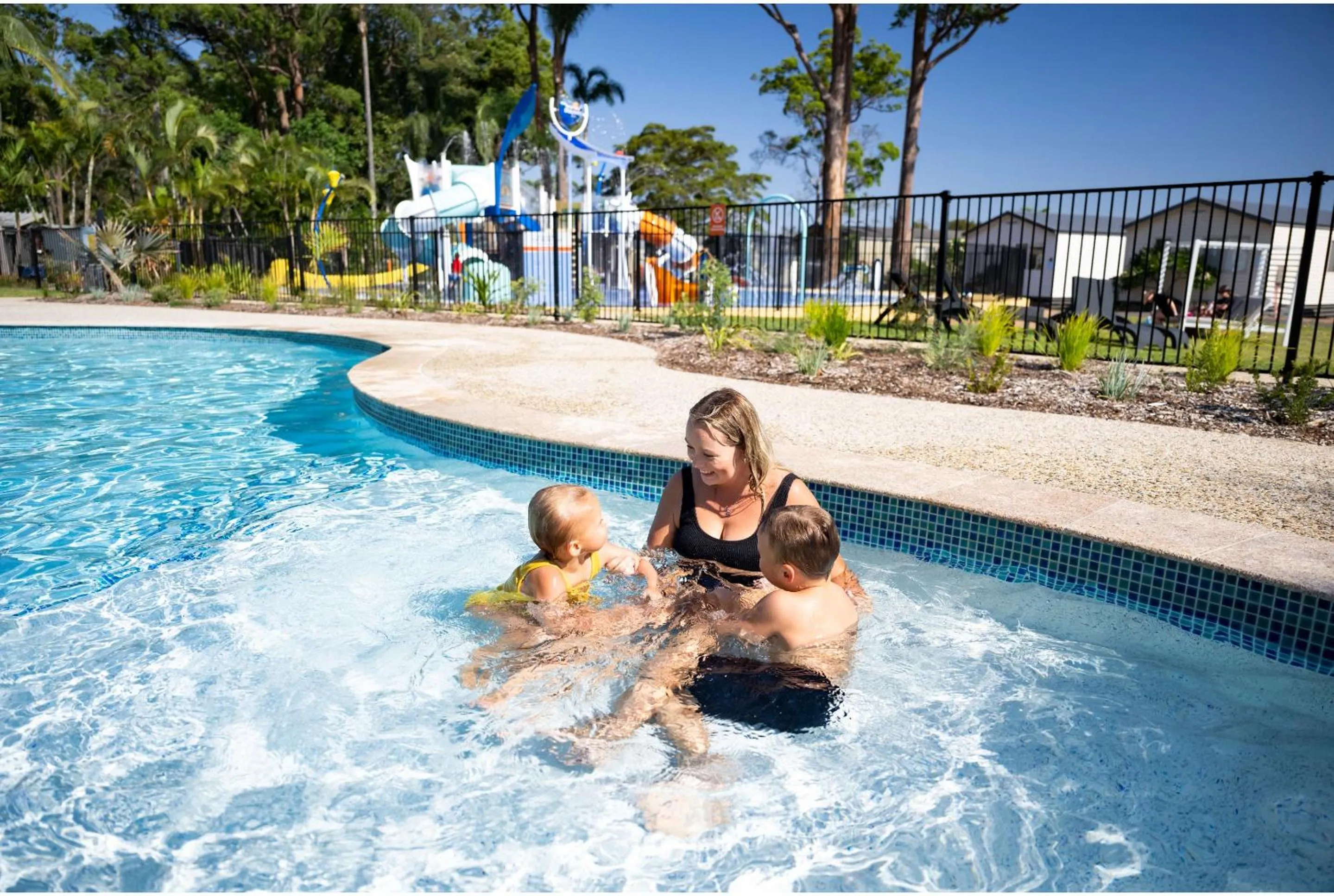 Swimming pool in Discovery Parks - Forster