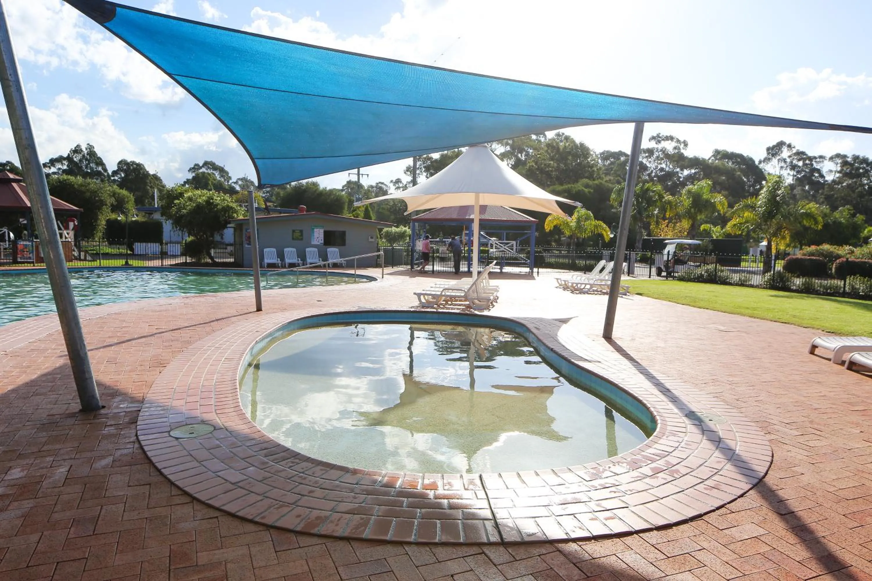 Swimming pool in Discovery Parks - Eden