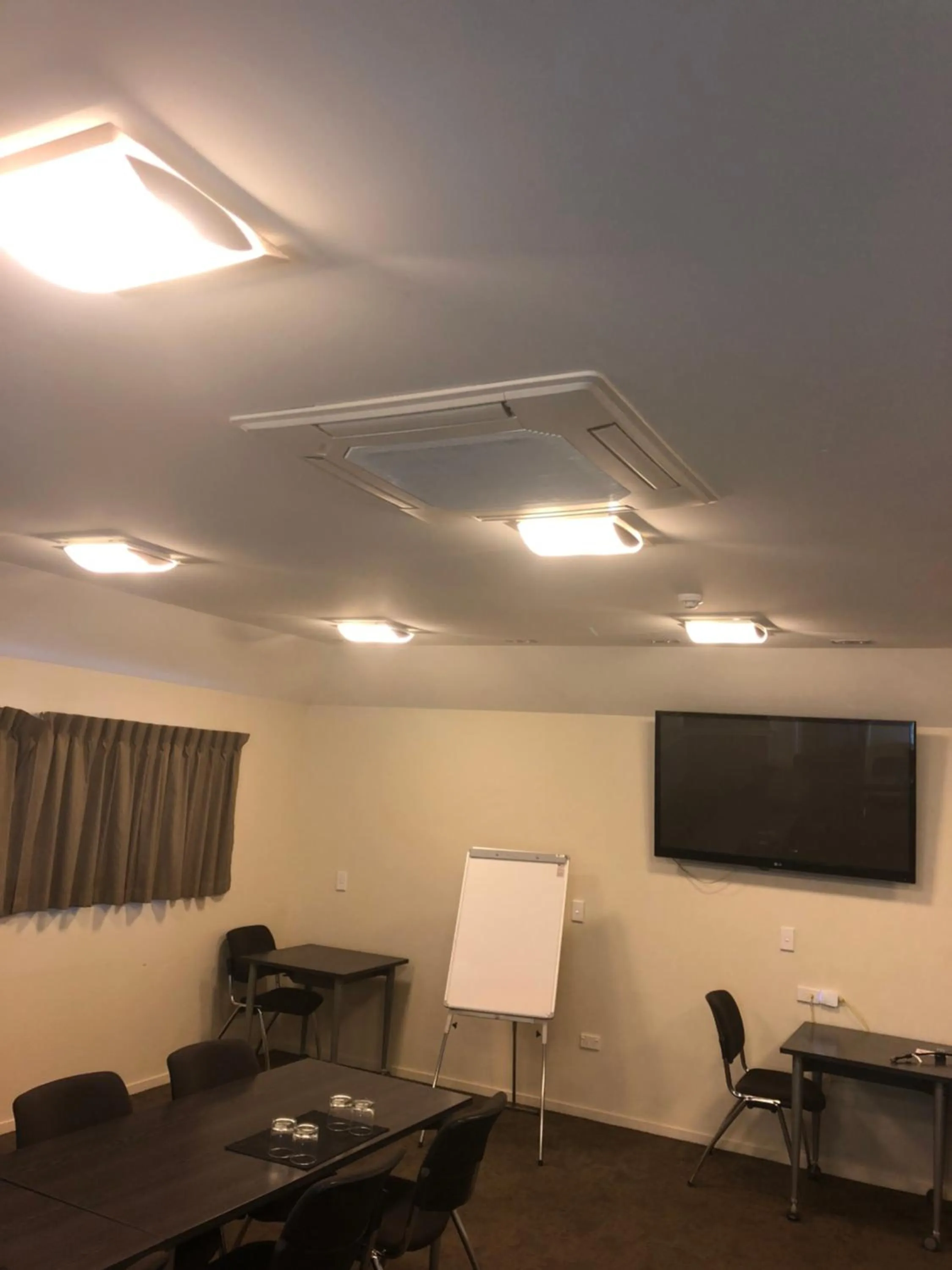 Living room in 555 Motel Dunedin