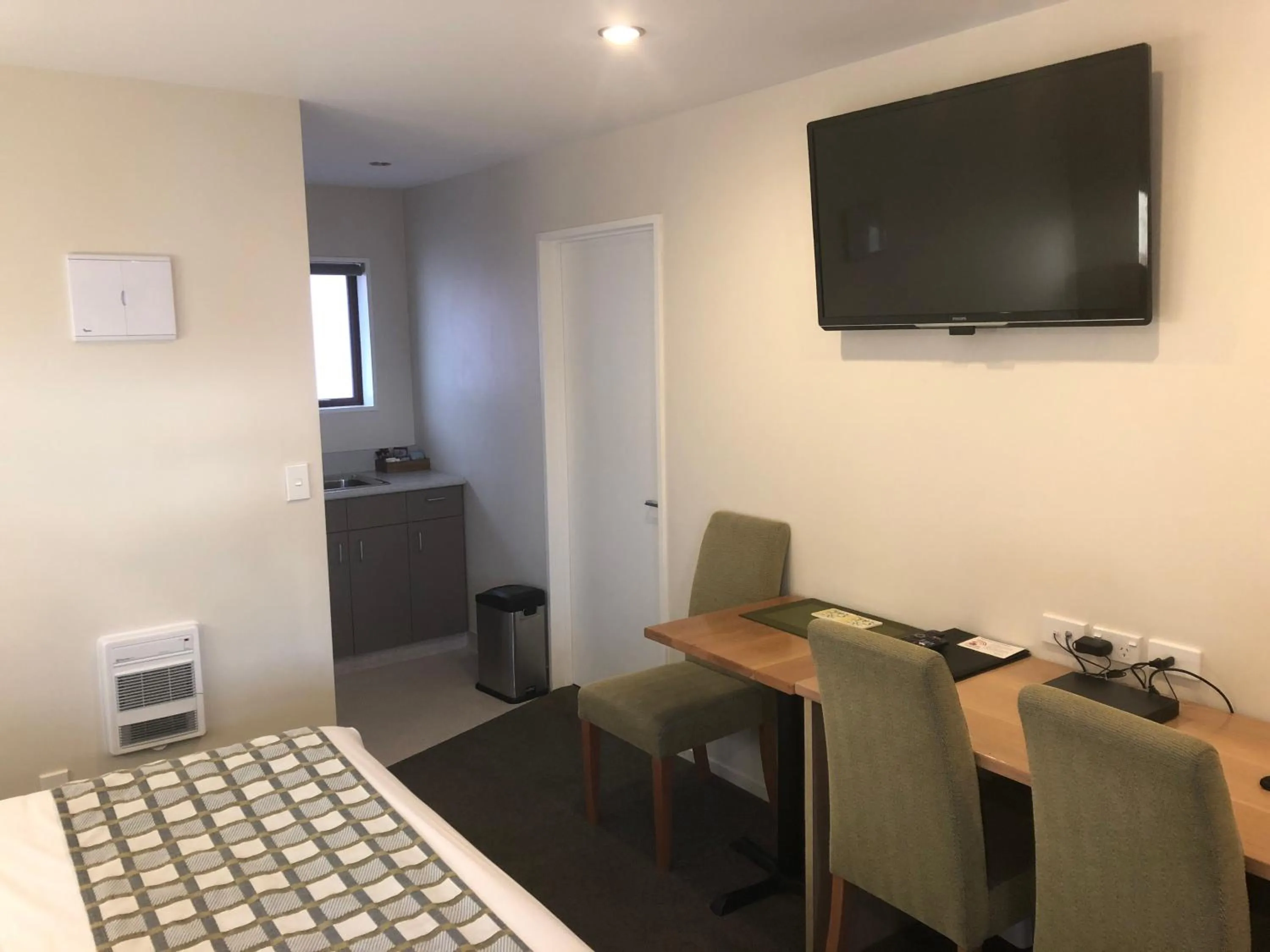 Bedroom in 555 Motel Dunedin