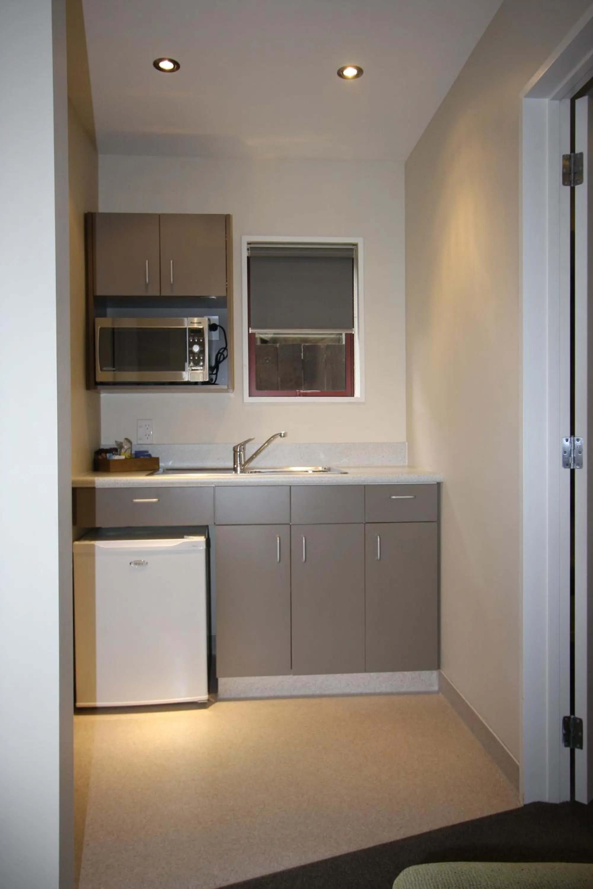 Coffee/tea facilities in 555 Motel Dunedin