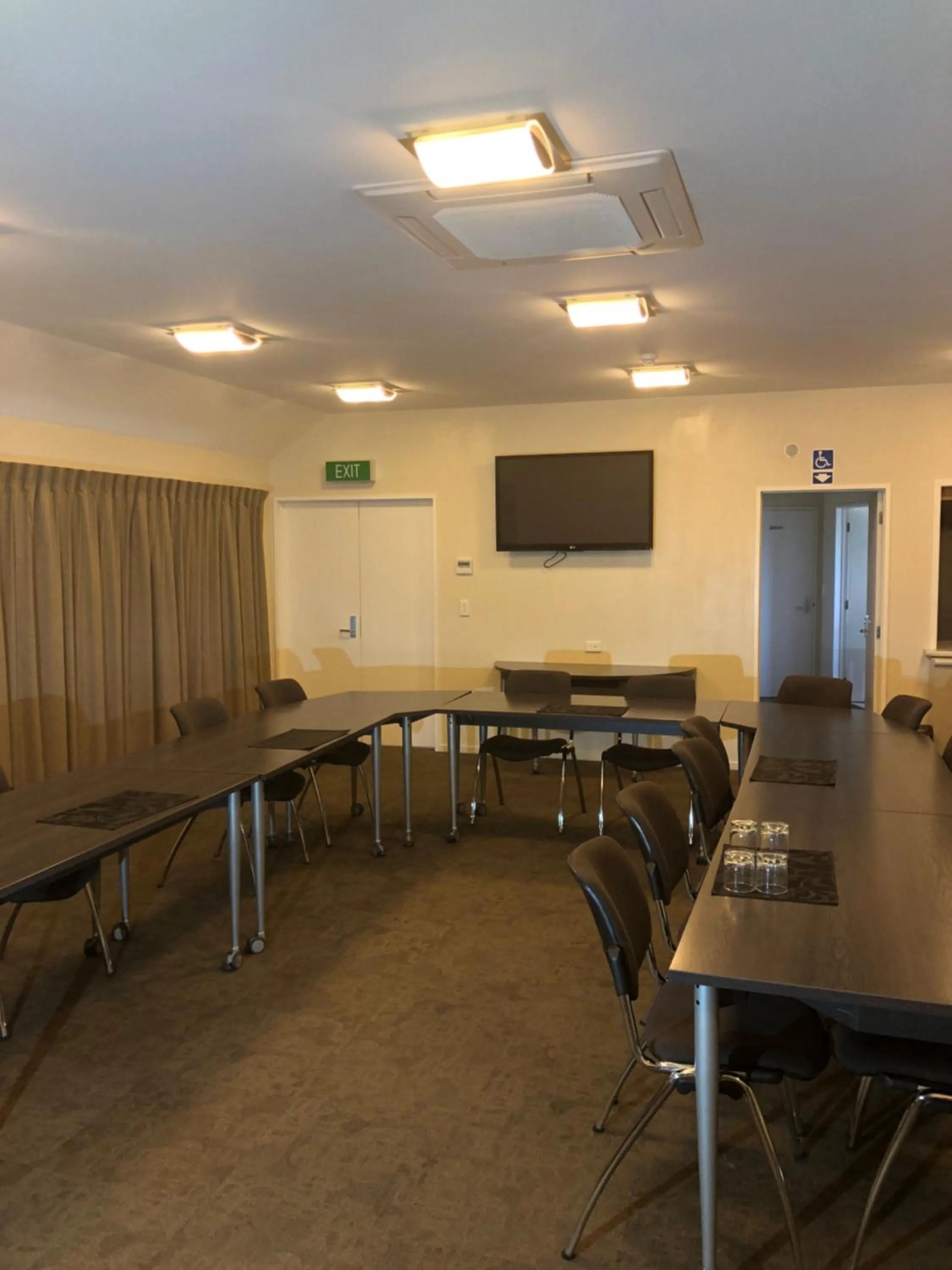 Living room in 555 Motel Dunedin