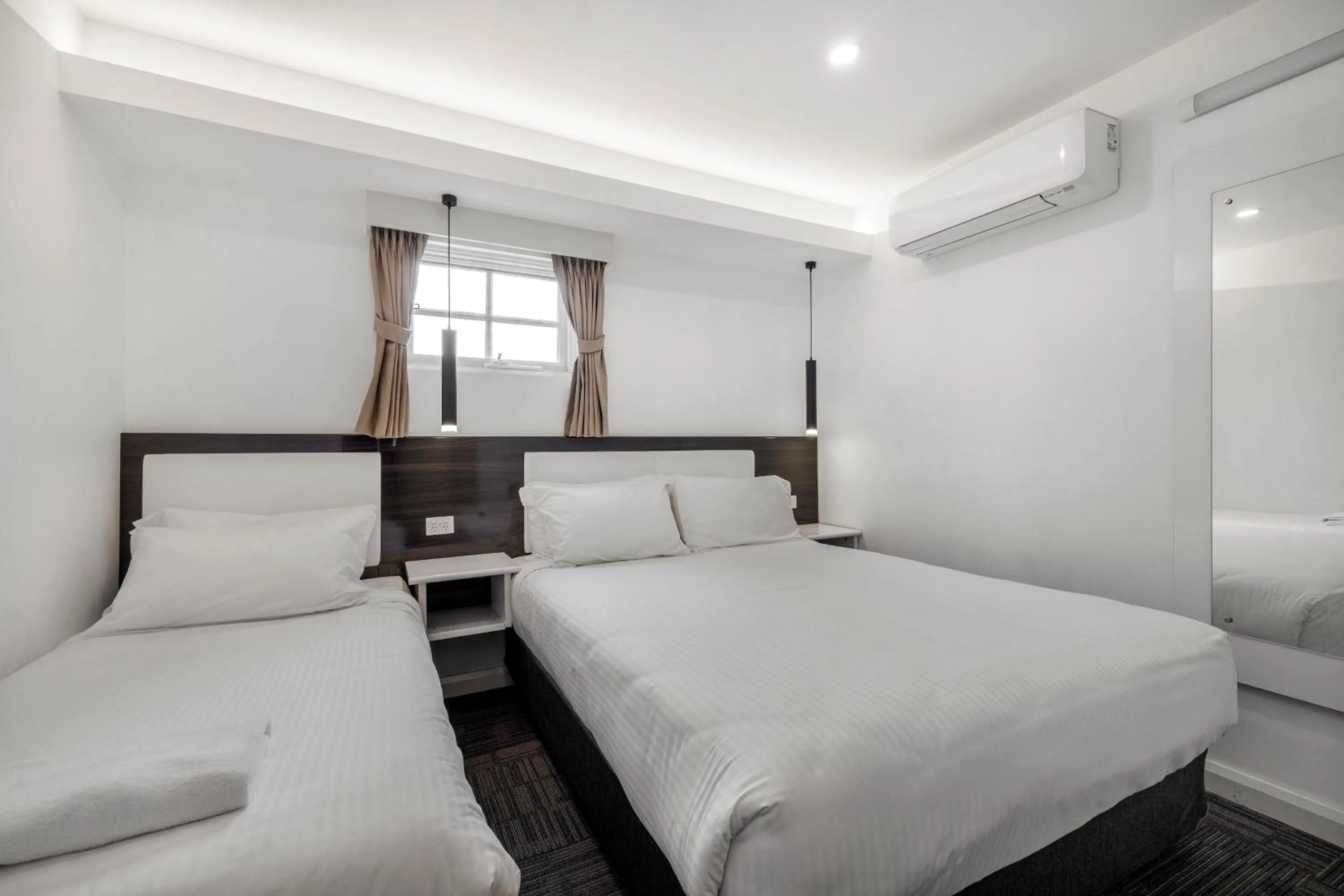 Bed in Best Western Plus Buckingham International