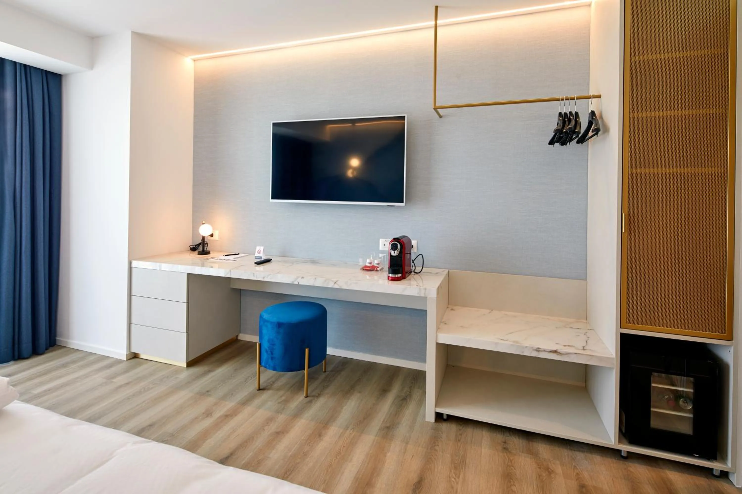 TV and multimedia, Bed in Riva Palace Hotel