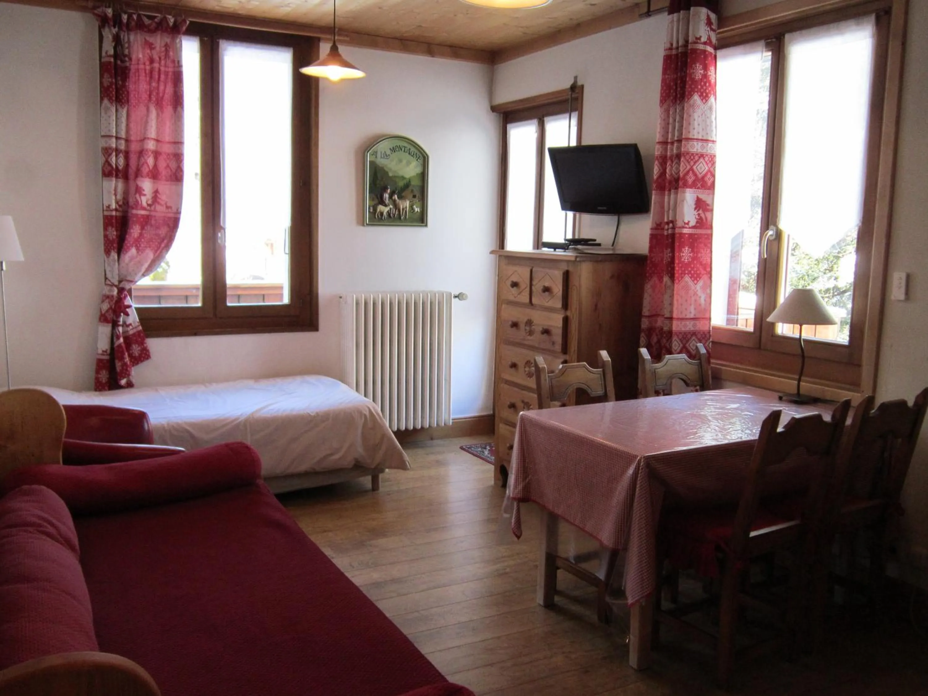 Photo of the whole room, Bed in Logis Hotel Gai Soleil