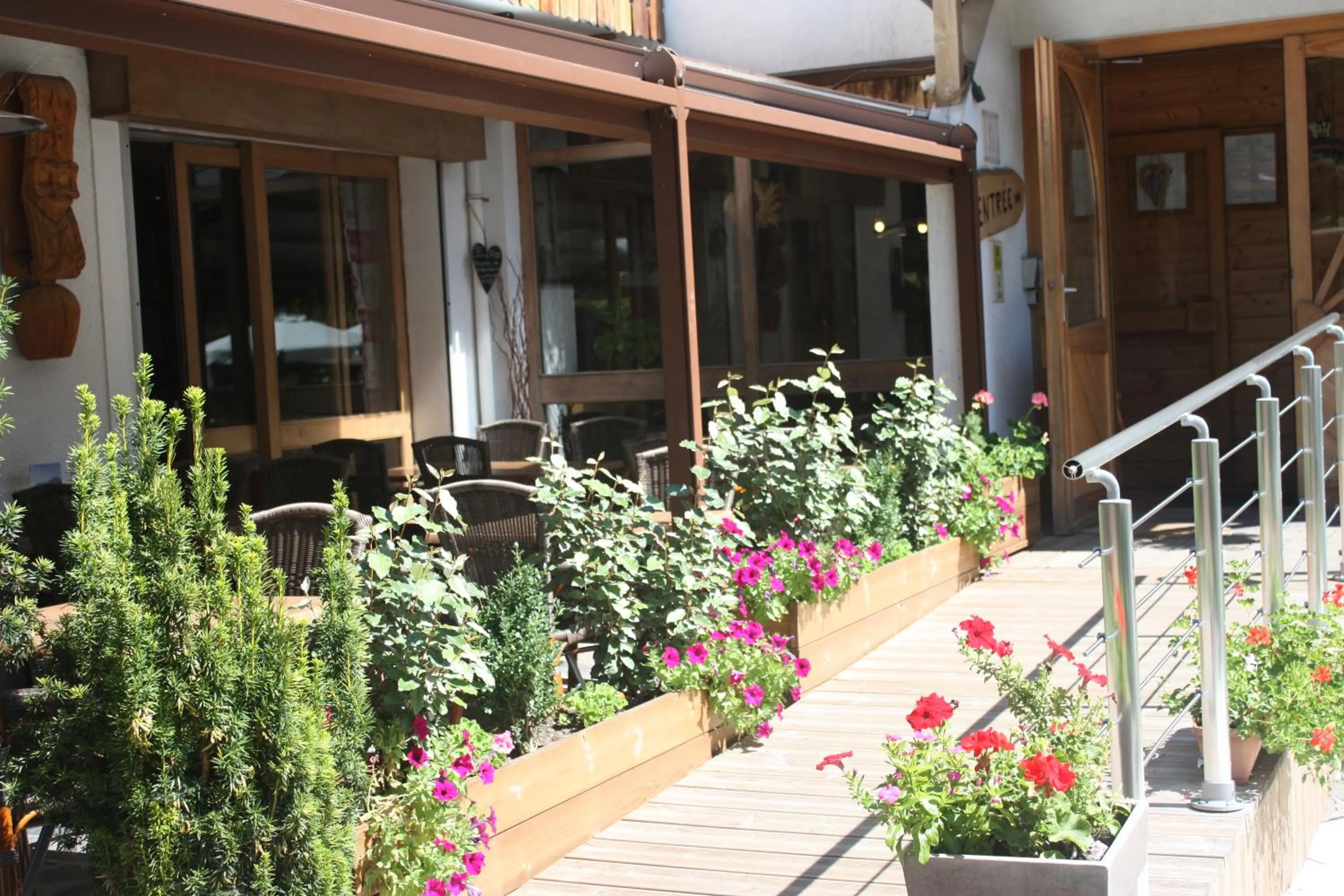 Facade/entrance in Logis Hotel Gai Soleil