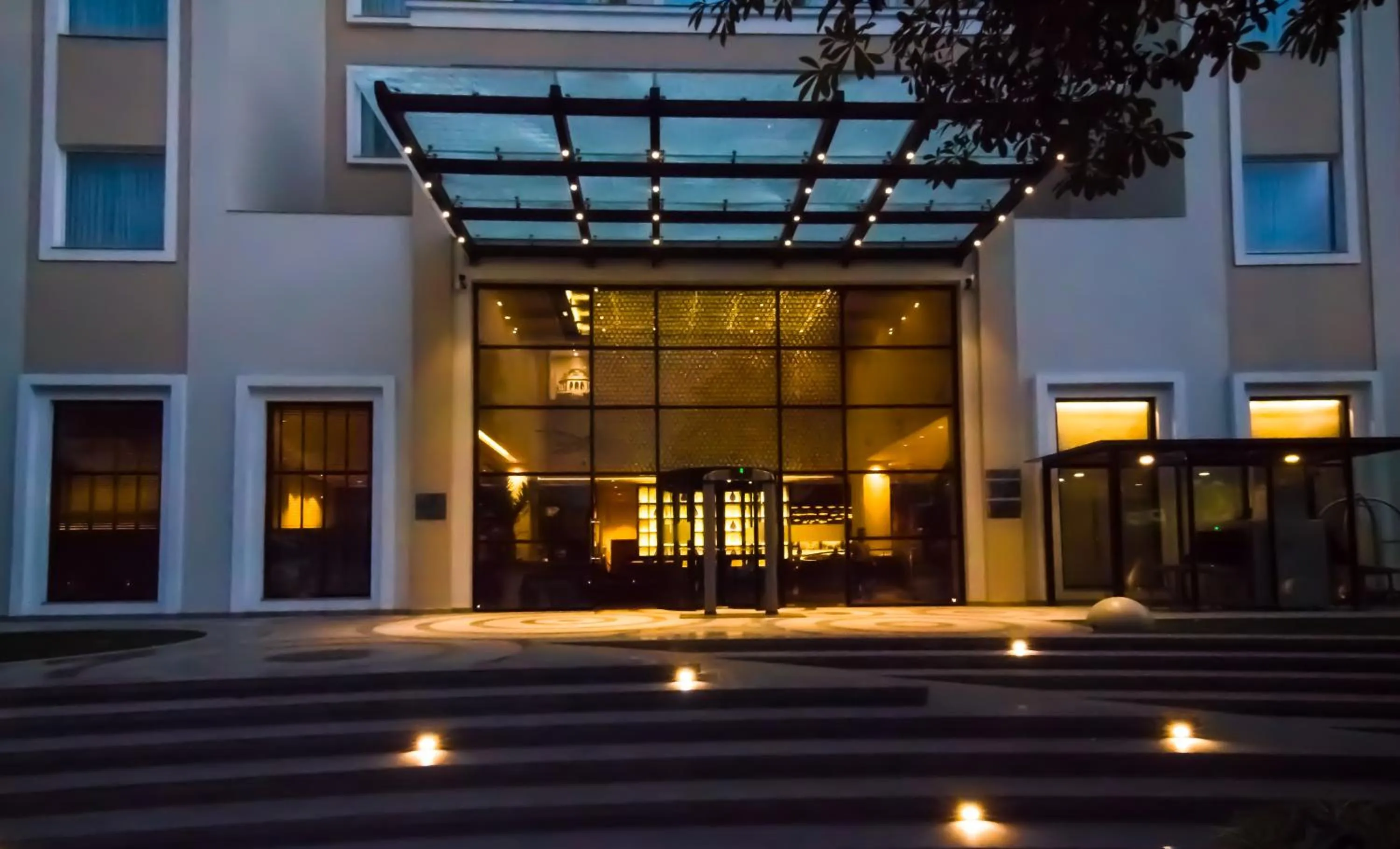 Facade/entrance in Lemon Tree Premier City Center