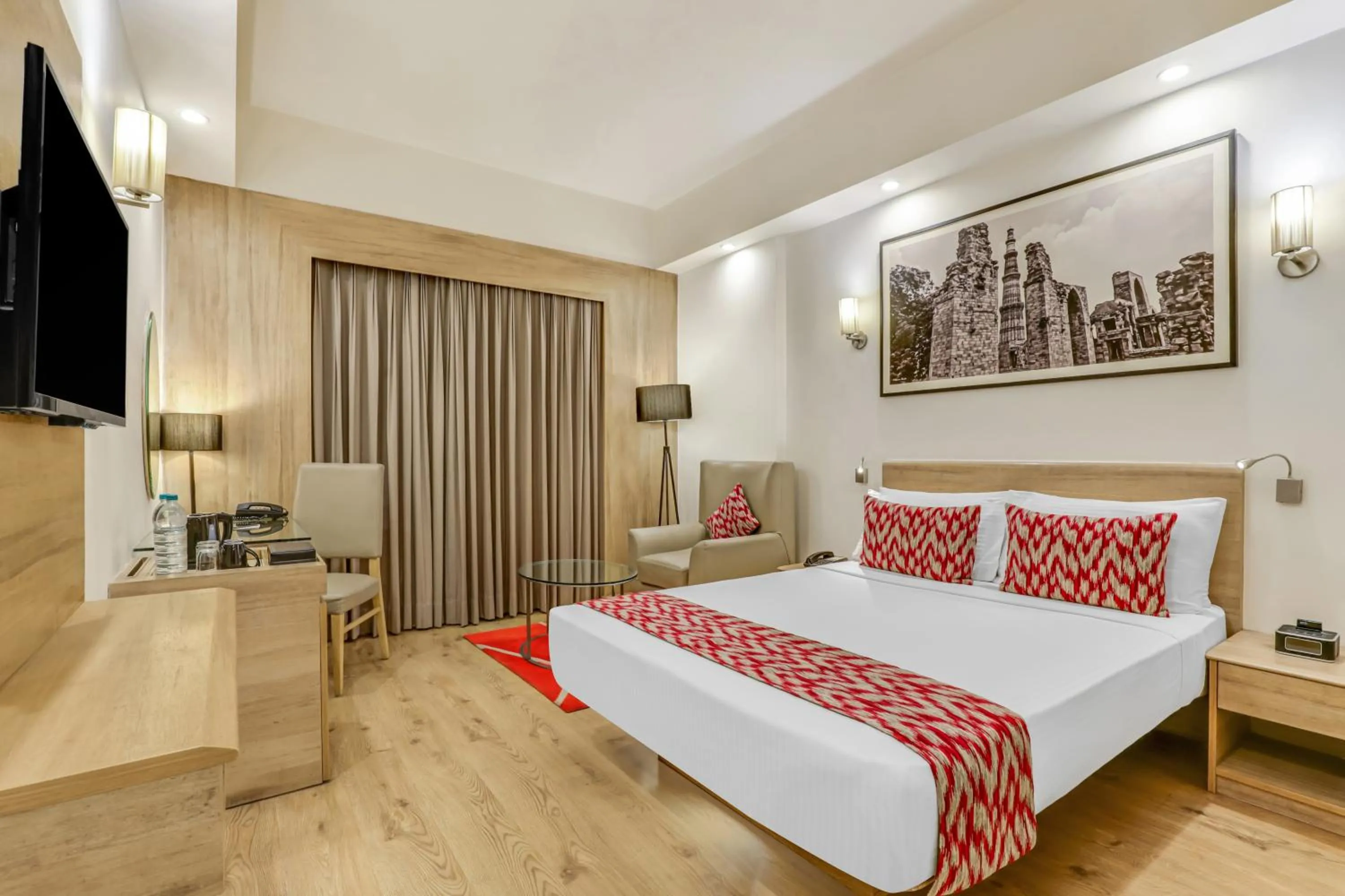 Bedroom, Bed in Lemon Tree Premier City Center