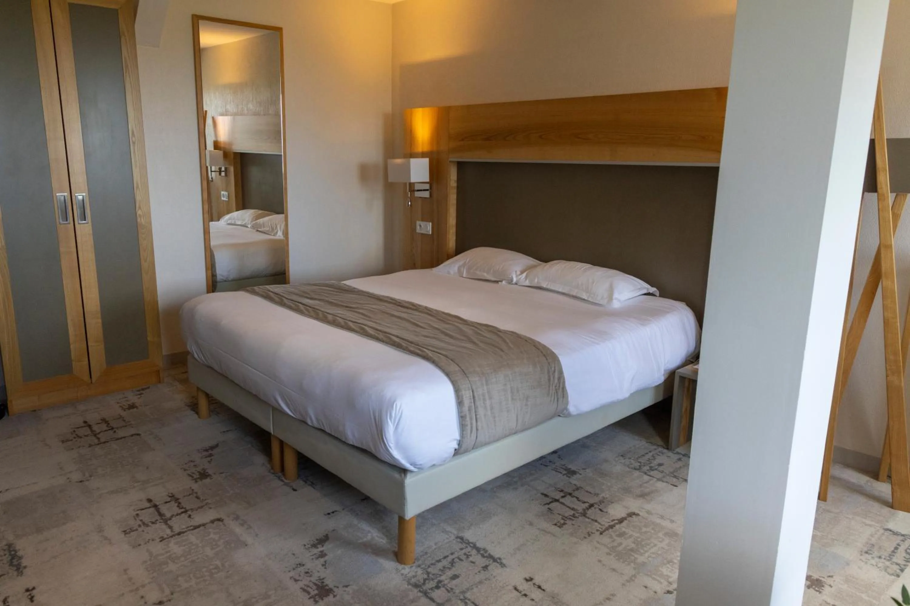 Bed in Hotel Le Cercle