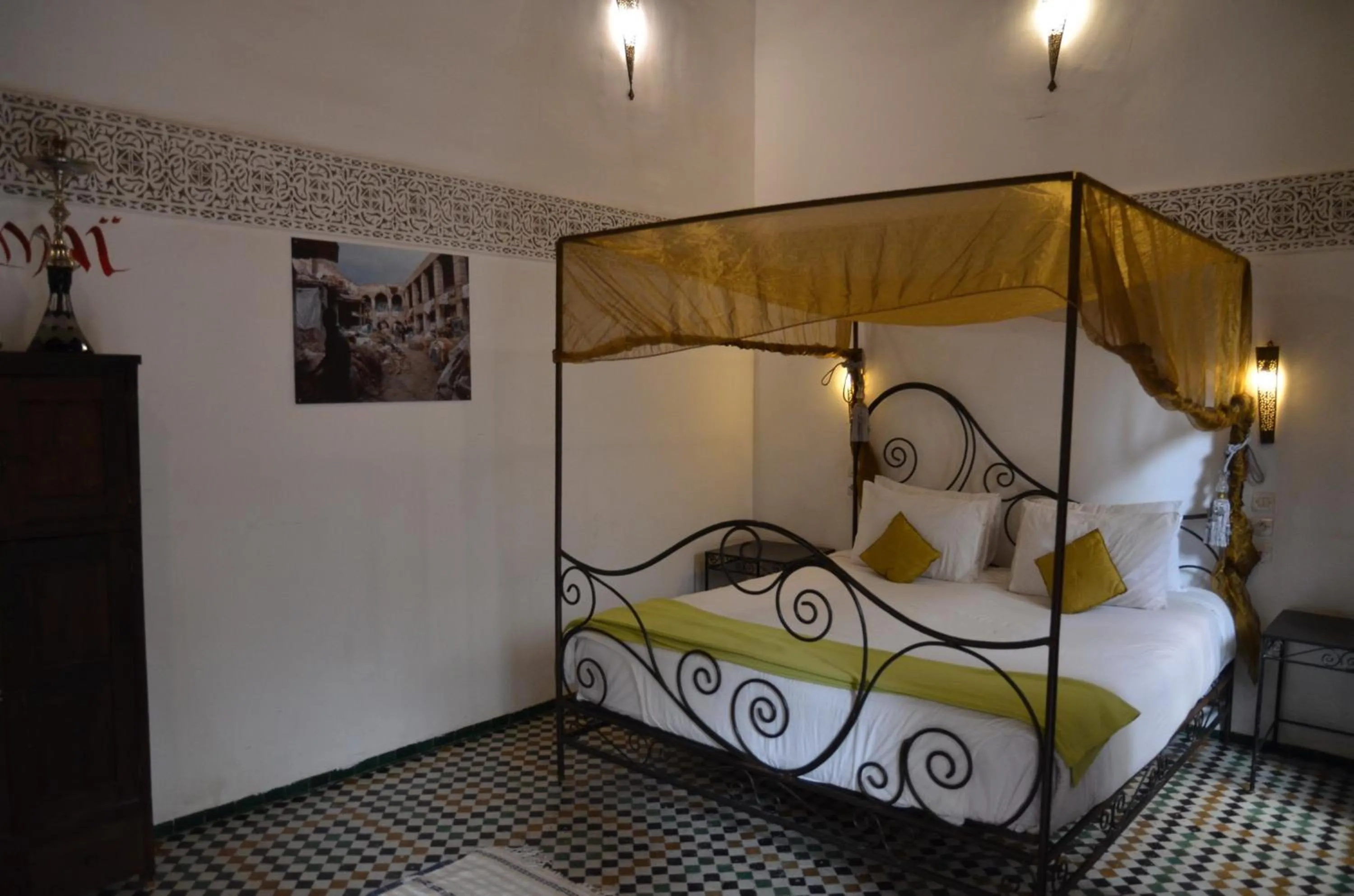 Bed in Riad Jamaï