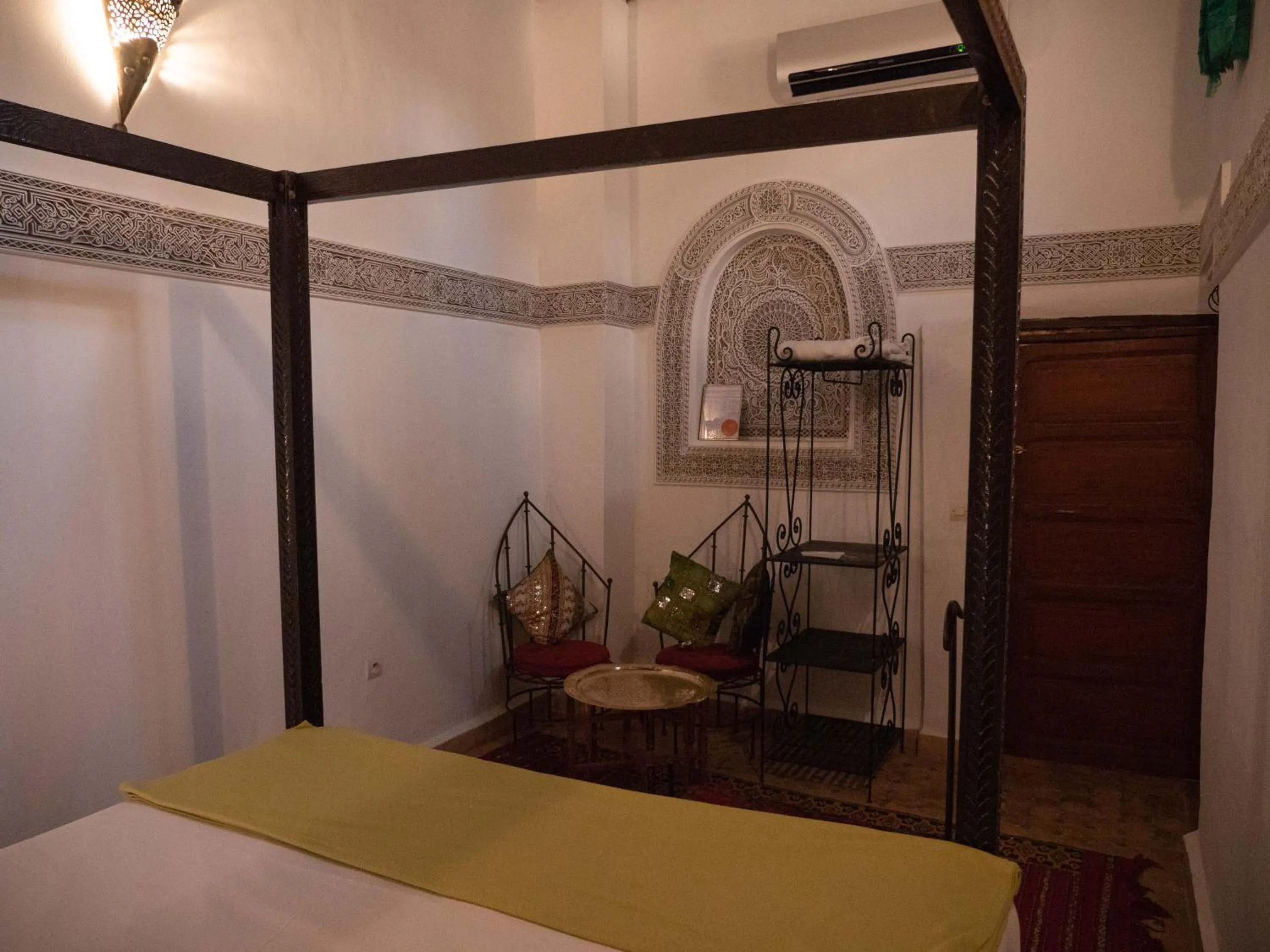 Bed in Riad Jamaï
