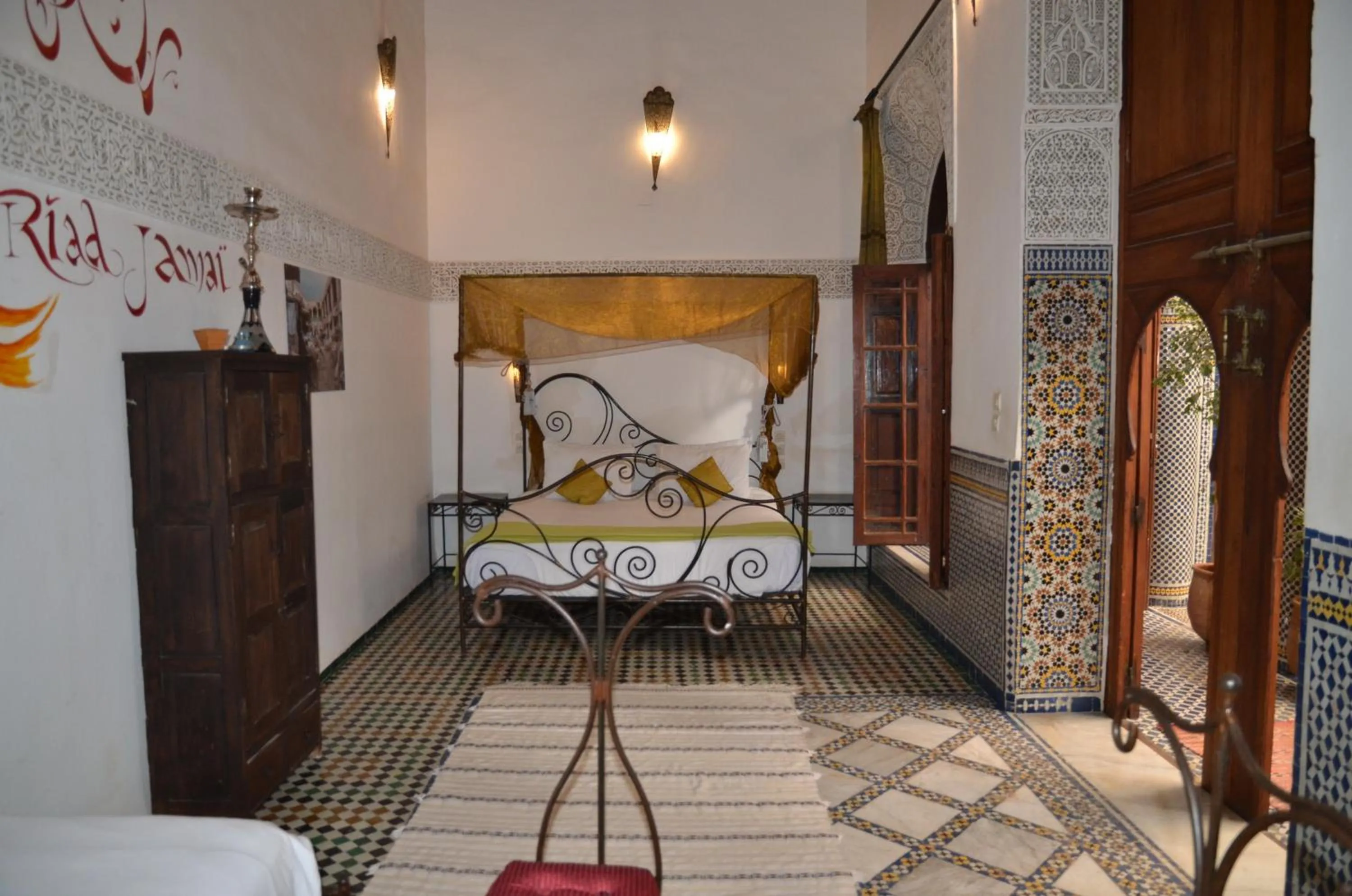 Bed in Riad Jamaï