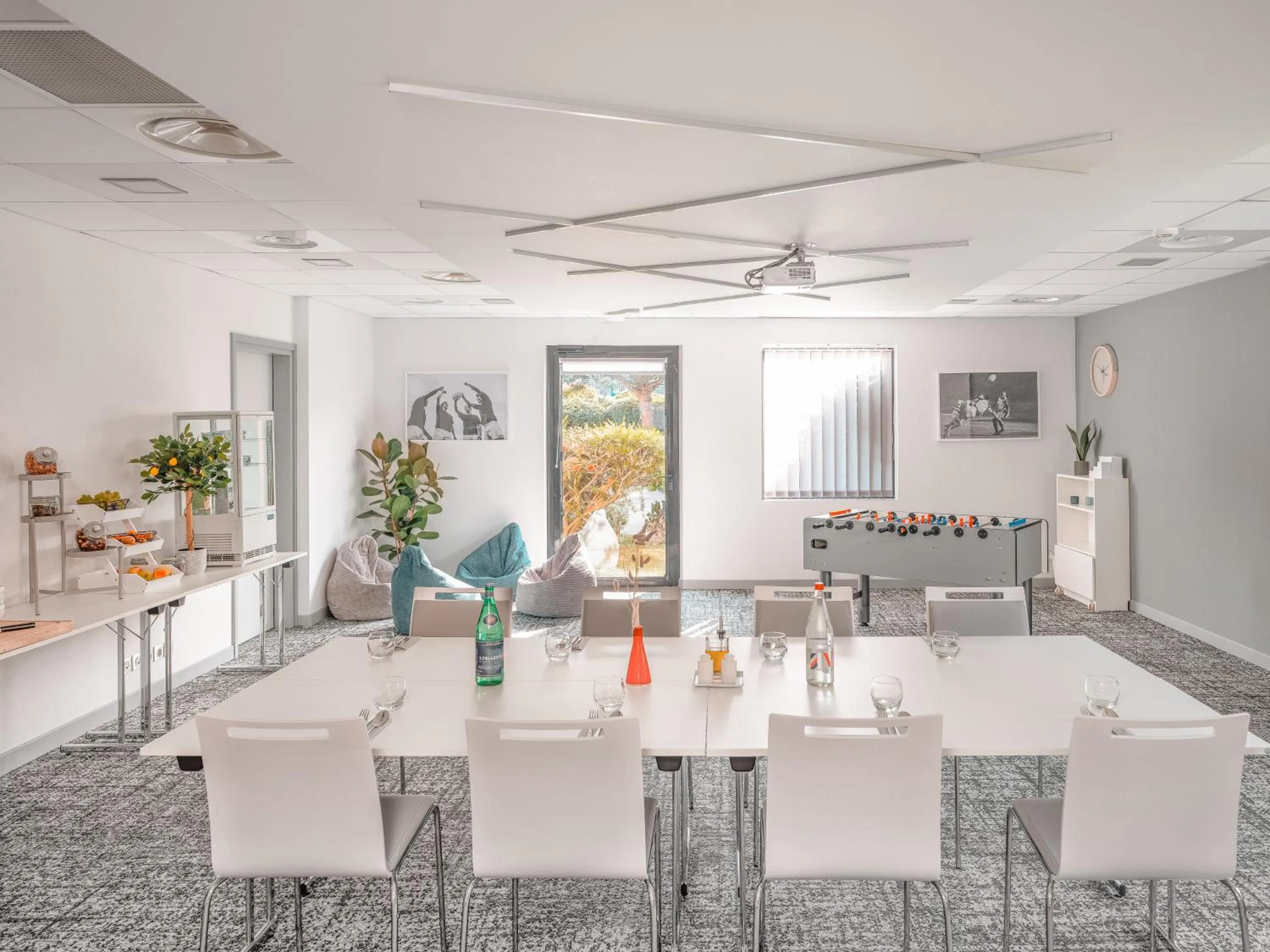 Meeting/conference room in Holiday Inn Toulouse Airport by IHG