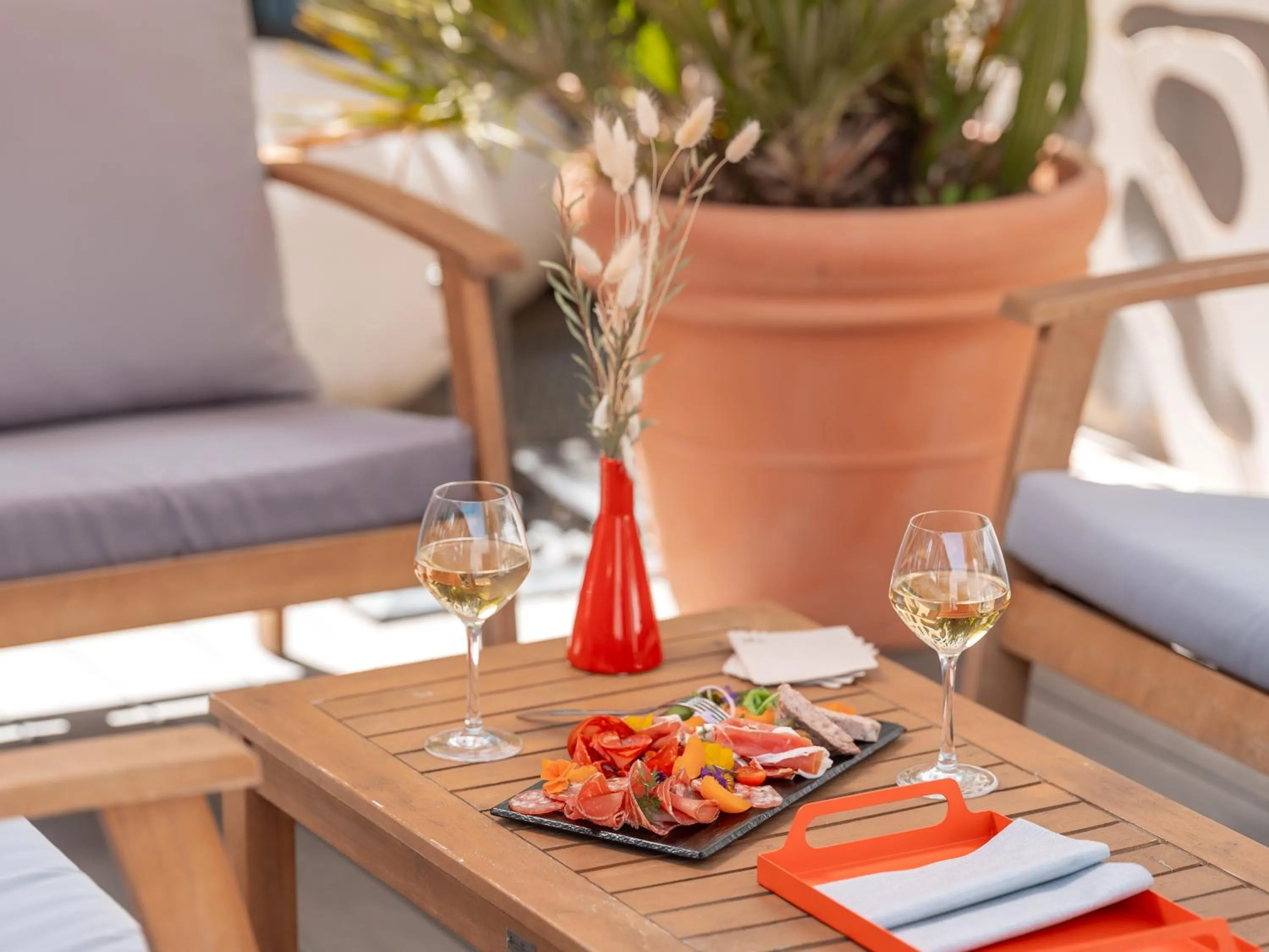 Restaurant/places to eat in Holiday Inn Toulouse Airport by IHG