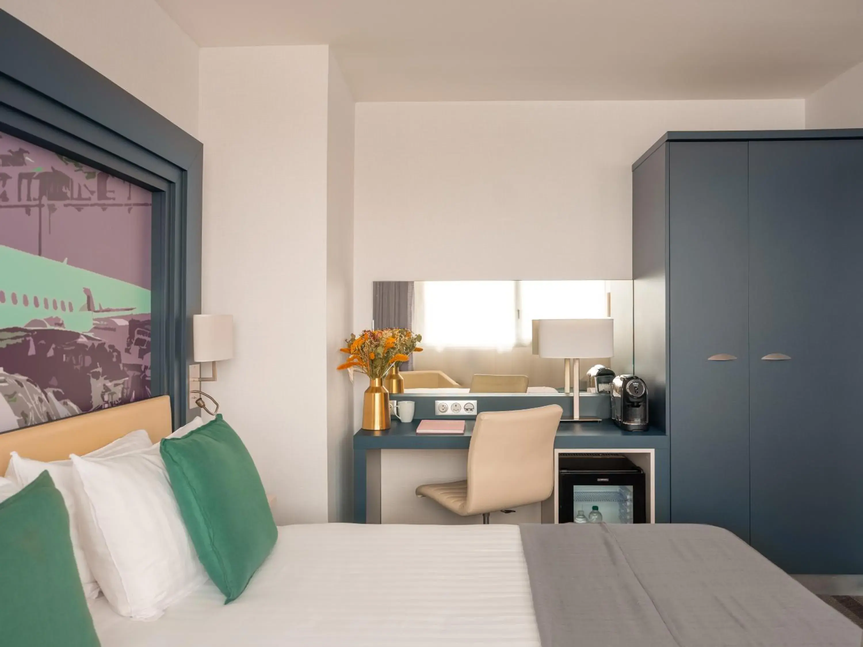 Standard Queen Room - Disability Access in Holiday Inn Toulouse Airport by IHG Standard Queen Room - Disability Access in Holiday Inn Toulouse Airport by IHG