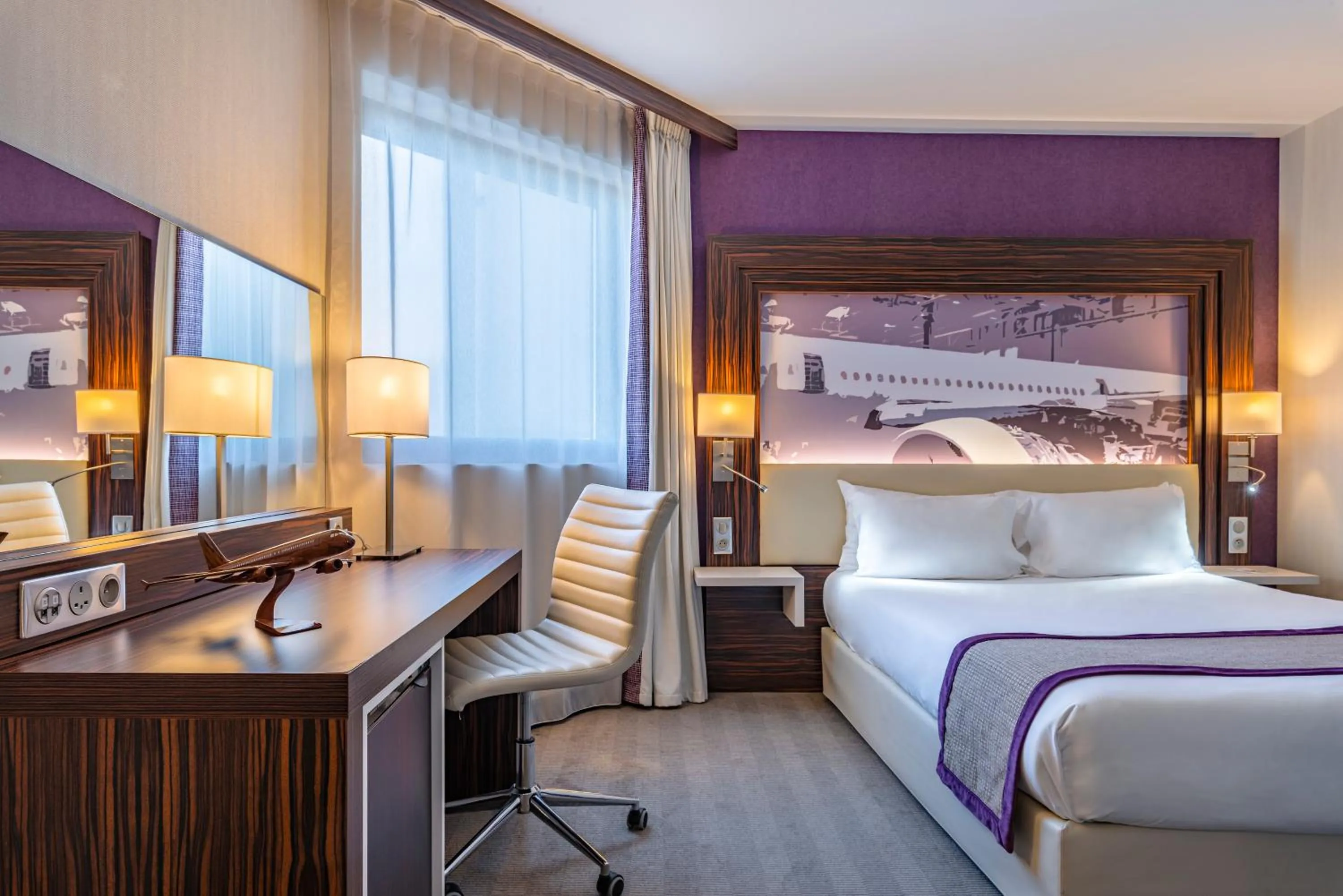 Bedroom, Bed in Holiday Inn Toulouse Airport by IHG