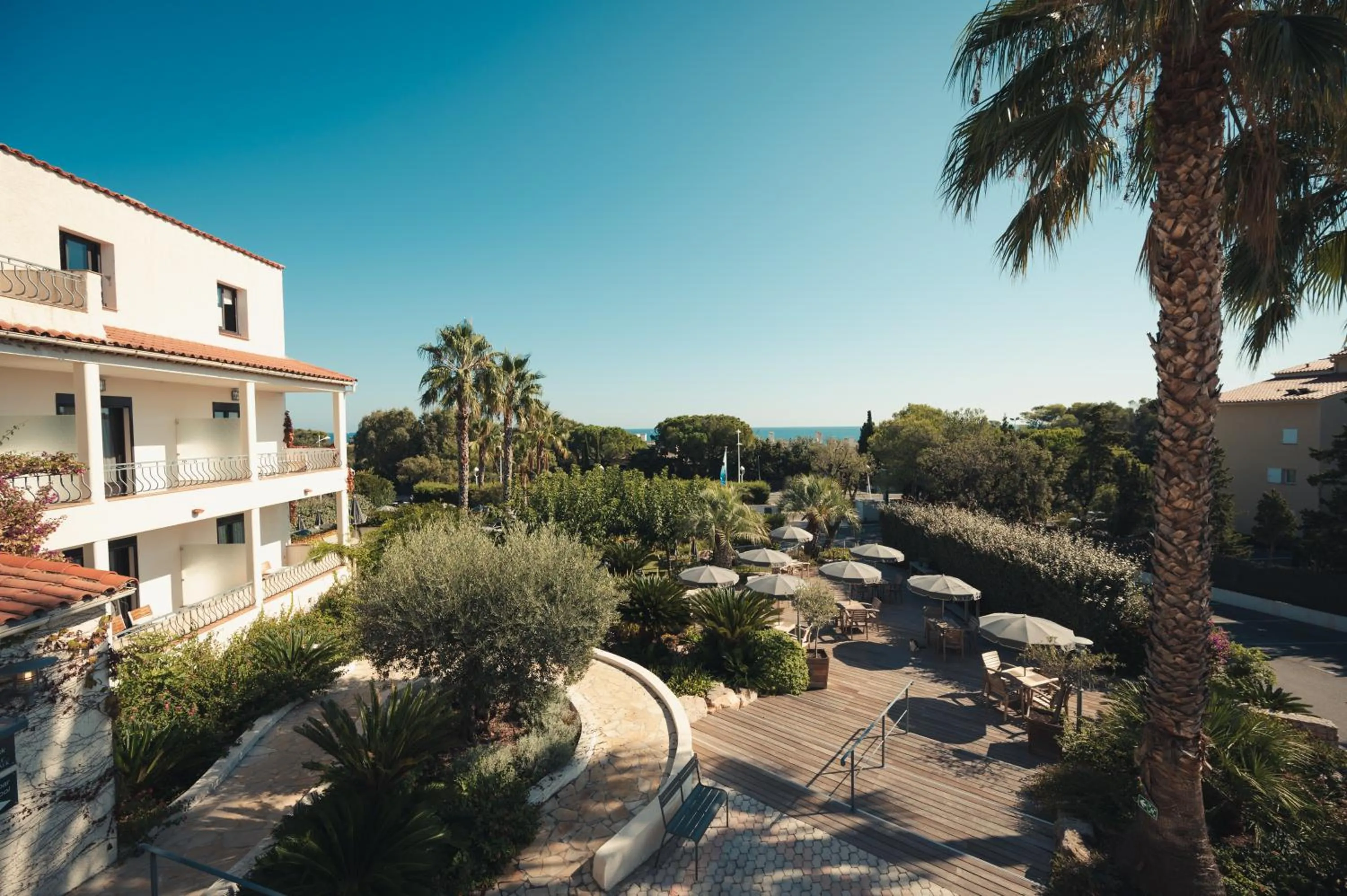 Garden in Van der Valk Hotel Le Catalogne Saint Aygulf