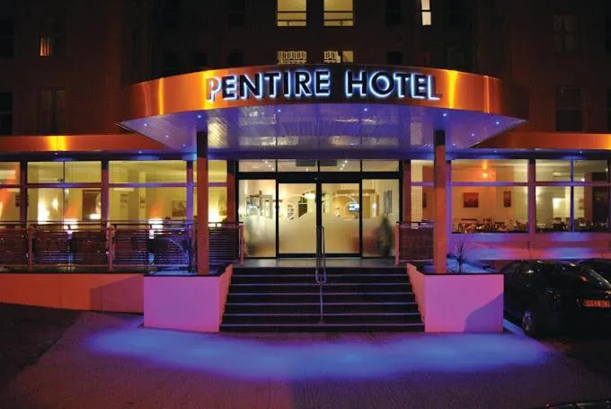 Property building in Pentire Newquay Cornwall Hotel