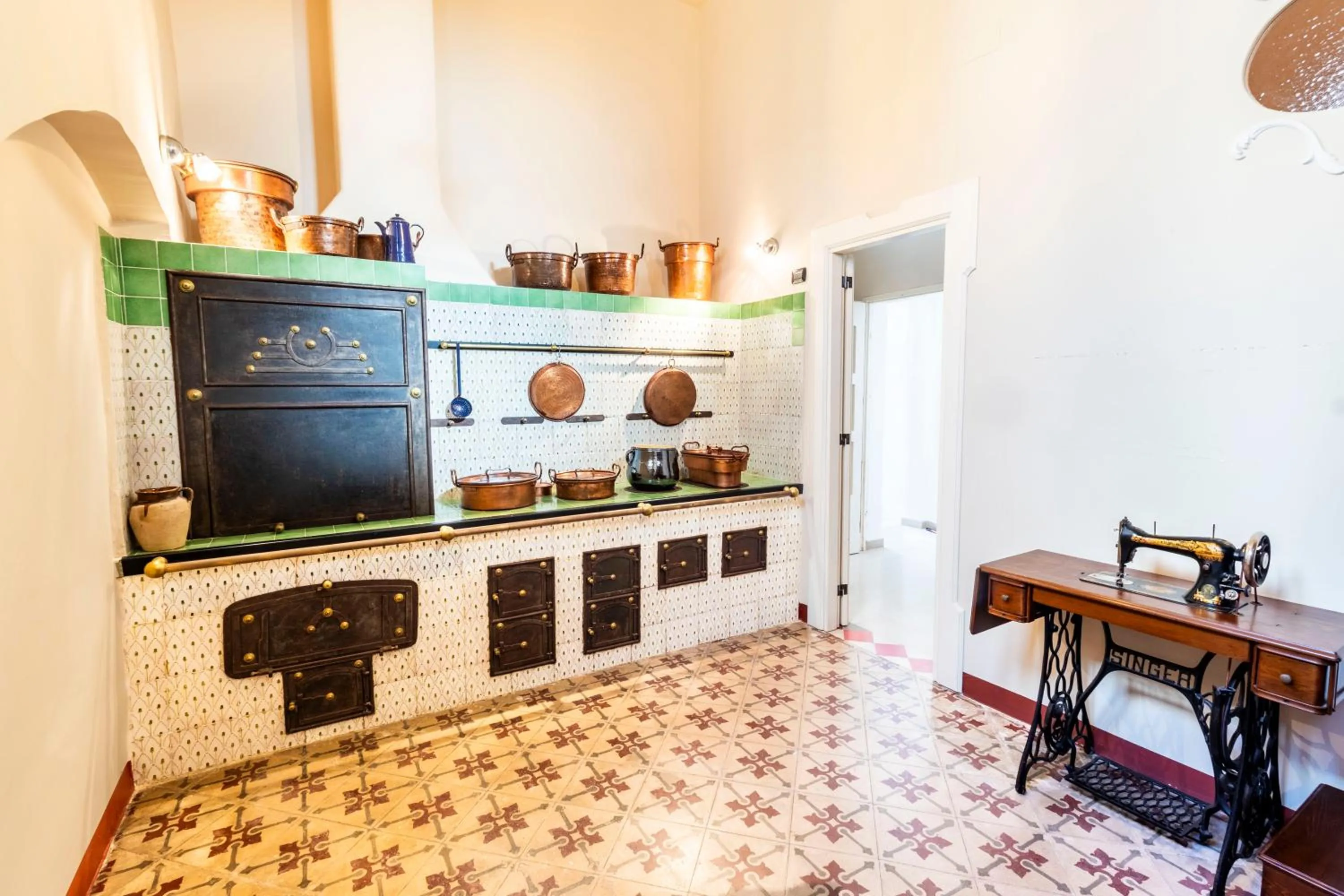 oven in Palazzo Insula