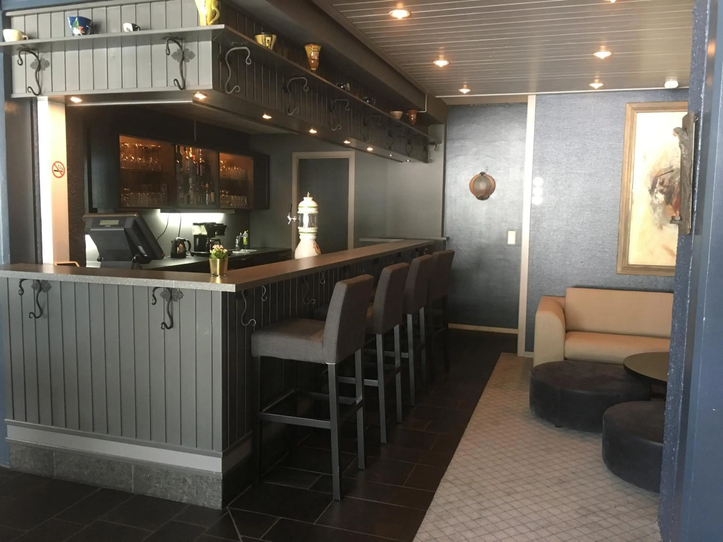 Lounge or bar in Havila Hotel Geiranger