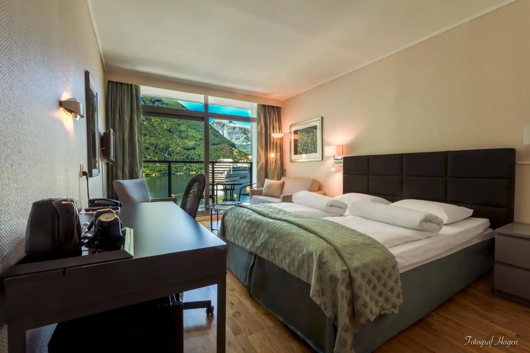 Superior Twin Room with Fjord View - single occupancy in Havila Hotel Geiranger Superior Twin Room with Fjord View - single occupancy in Havila Hotel Geiranger