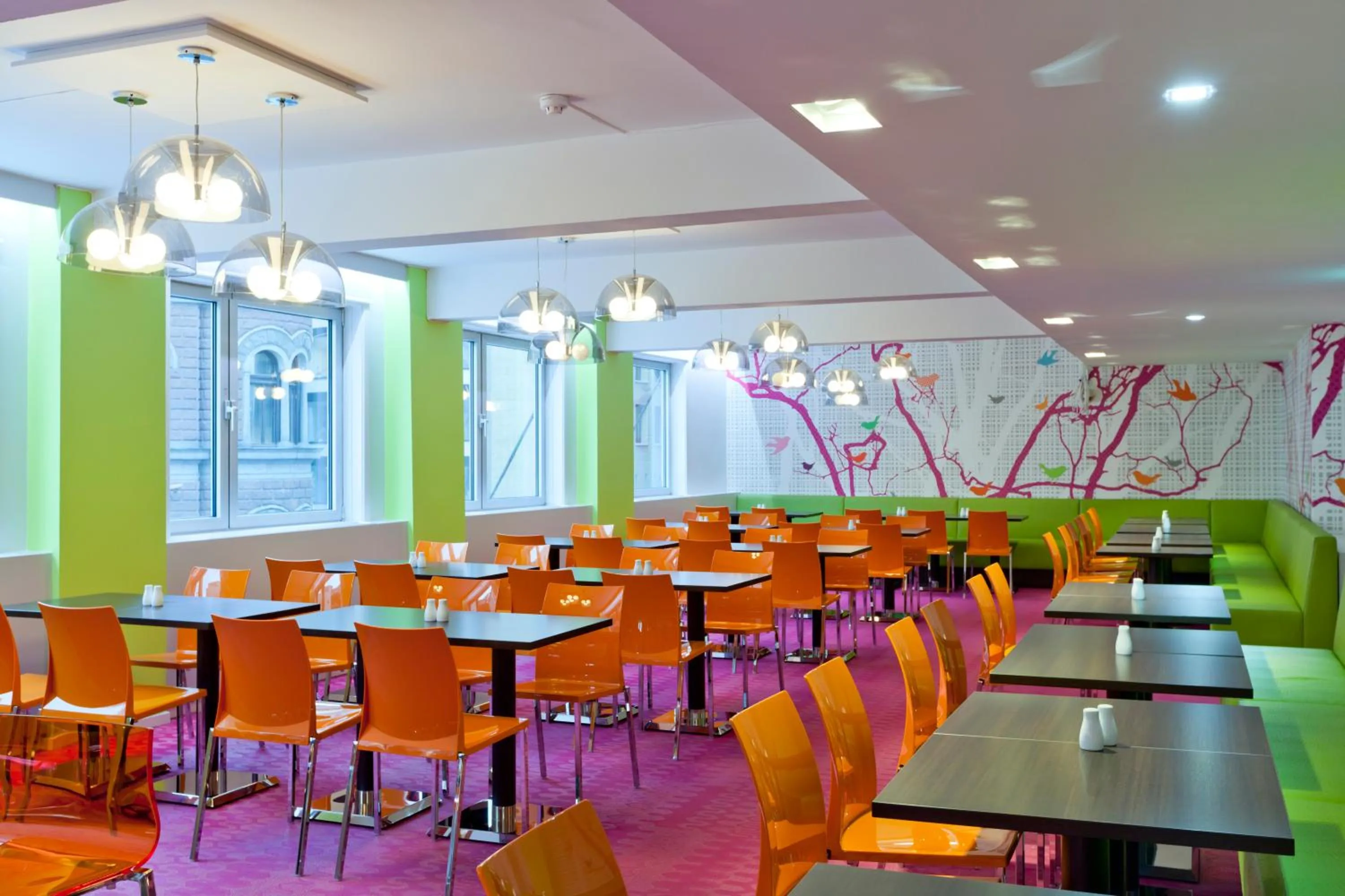 Restaurant/places to eat in Thon Hotel Munch