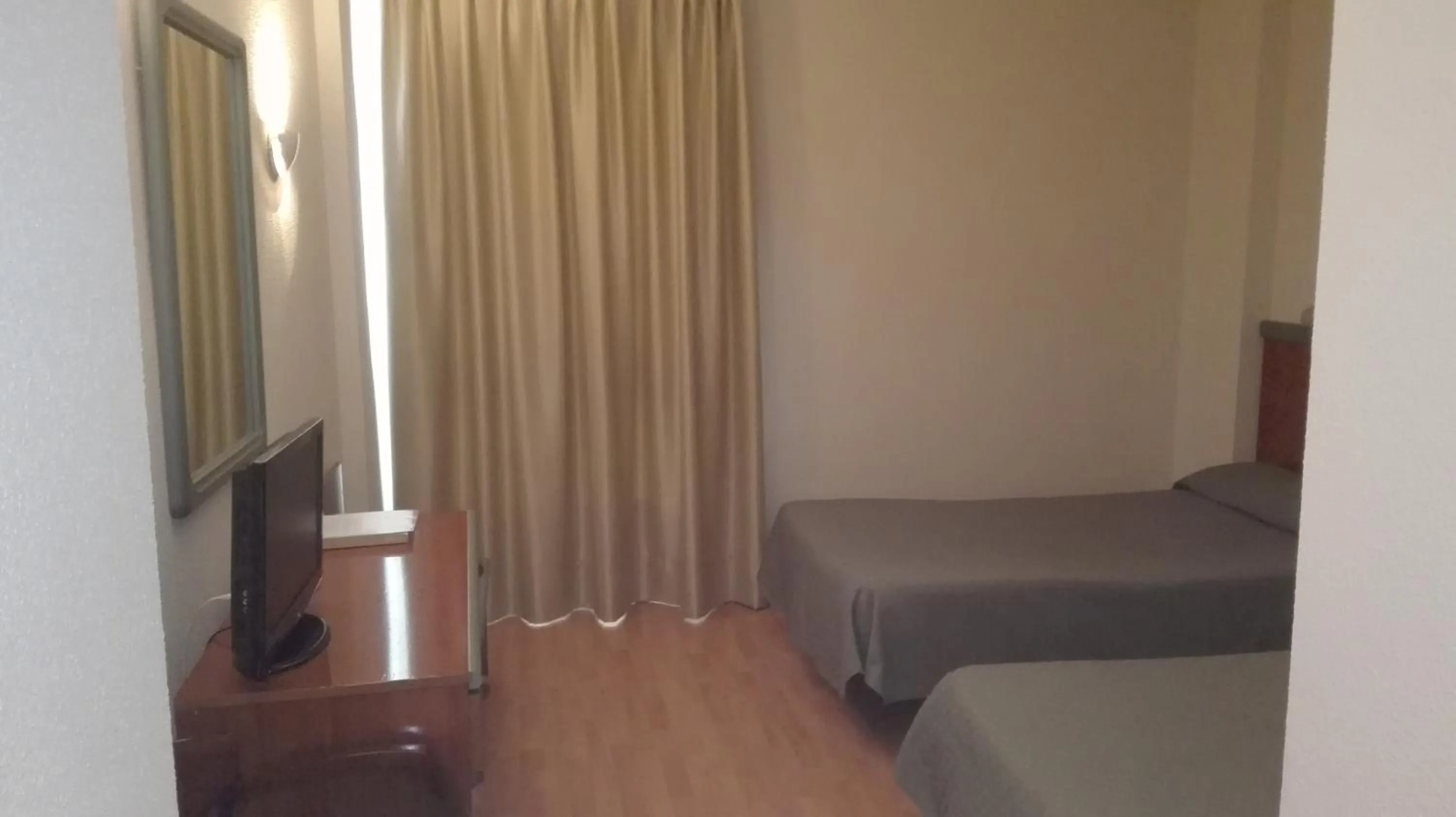 Queen Room in Miralcampo