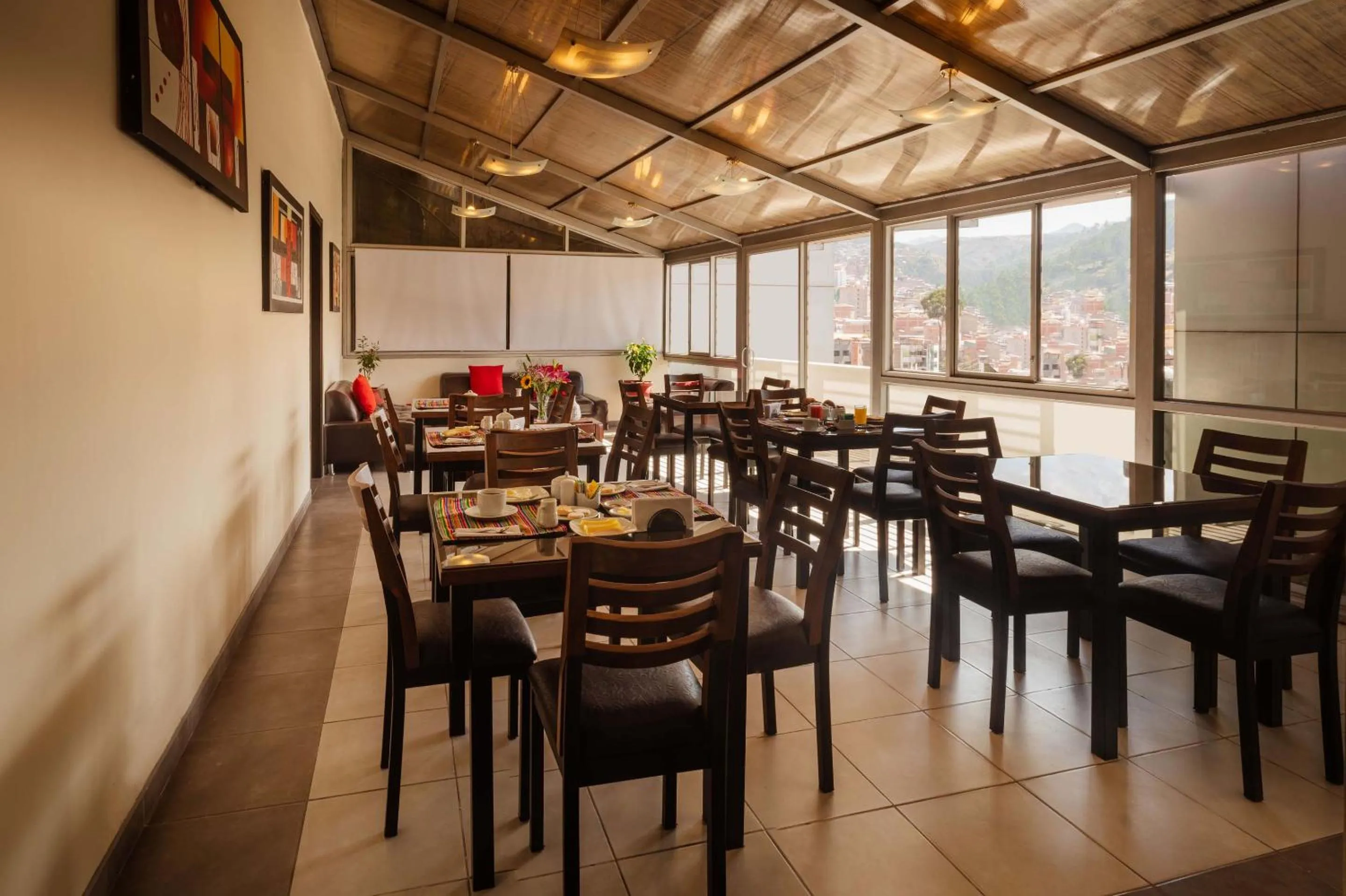 Restaurant/places to eat in Group House Apart Hotel