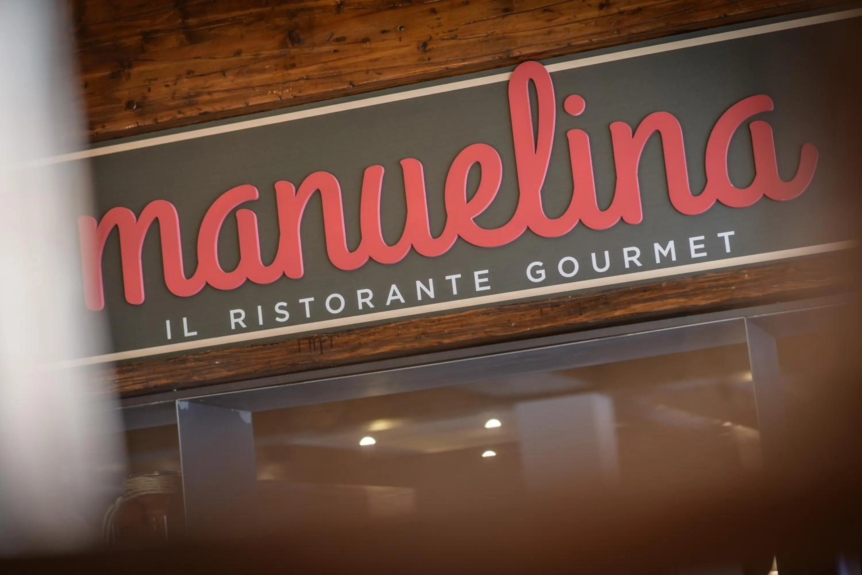 Restaurant/places to eat in Manuelina Taste Hotel