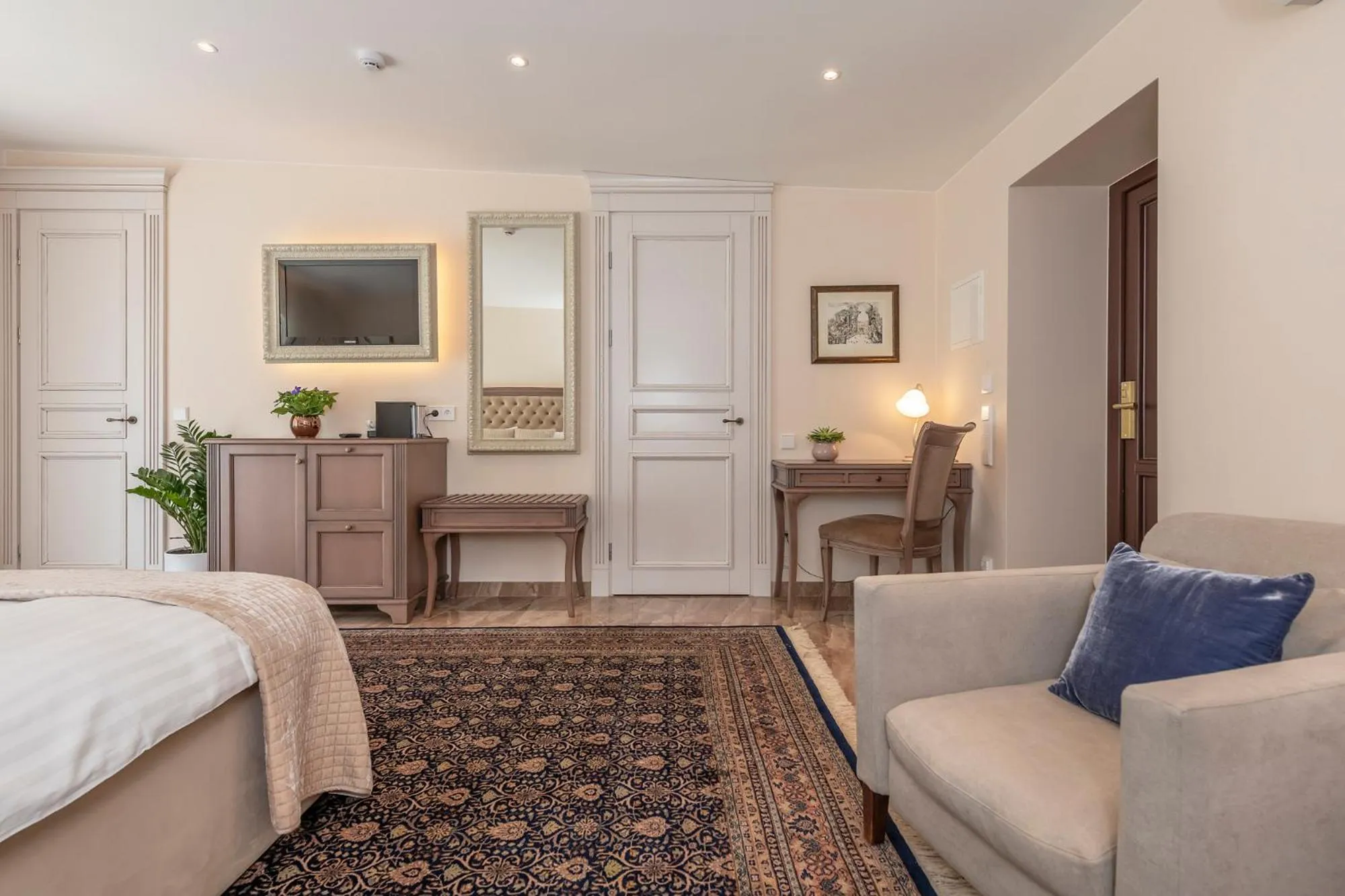 Spring, Bed in Hotel Pušų paunksnėje