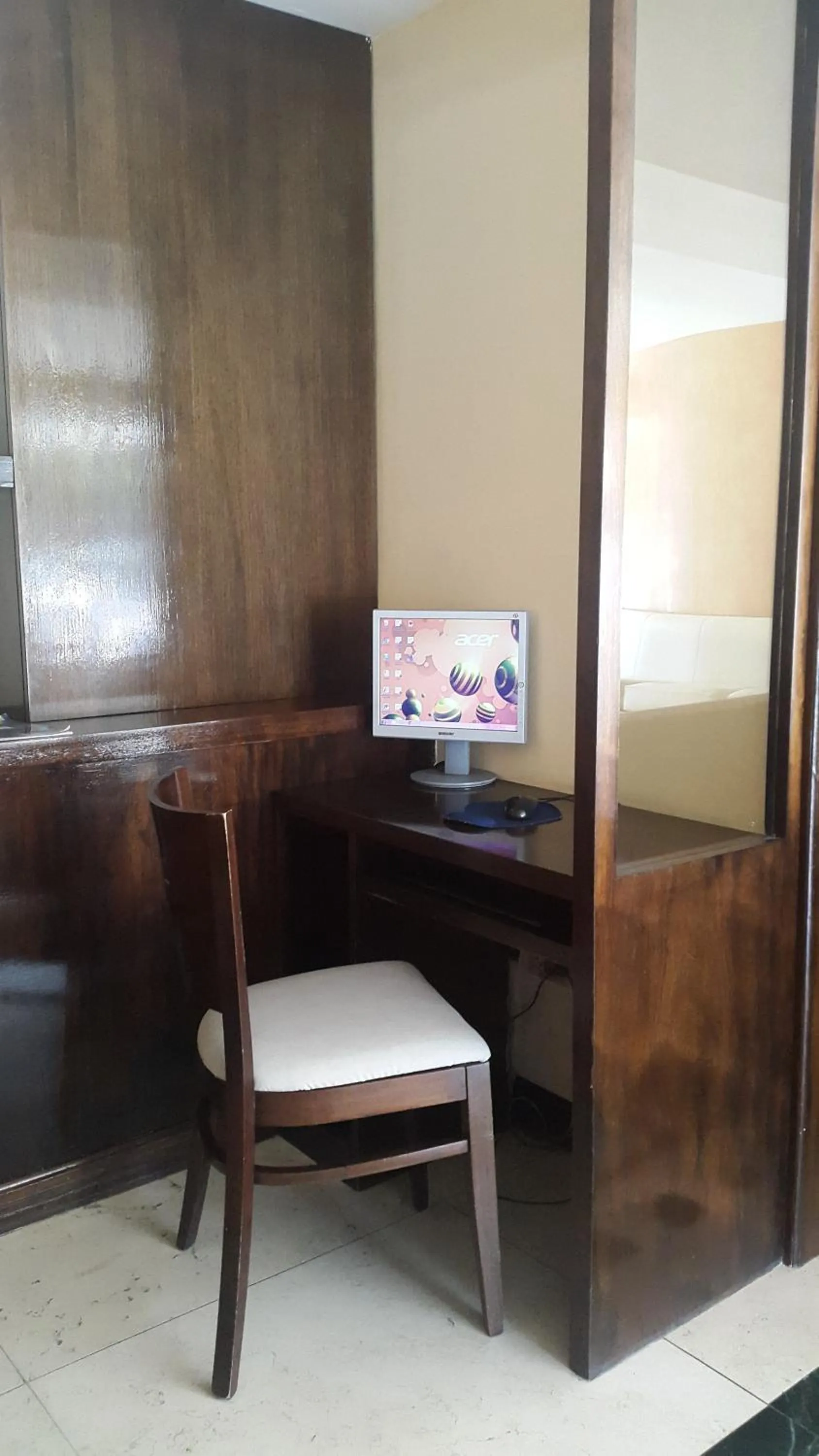 Business facilities in Embajador Hotel