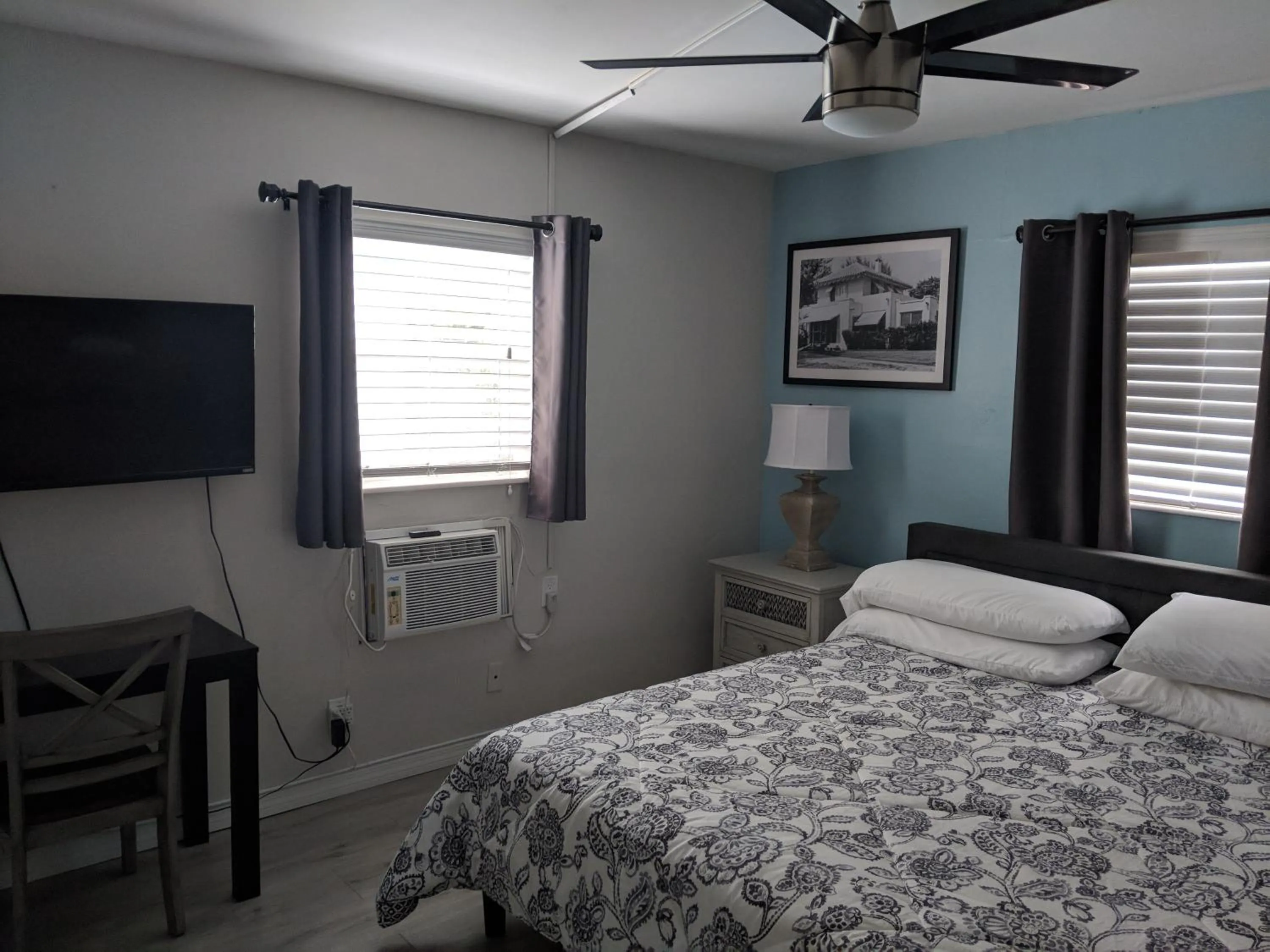 Bed in Ashley Brooke Beach Resort