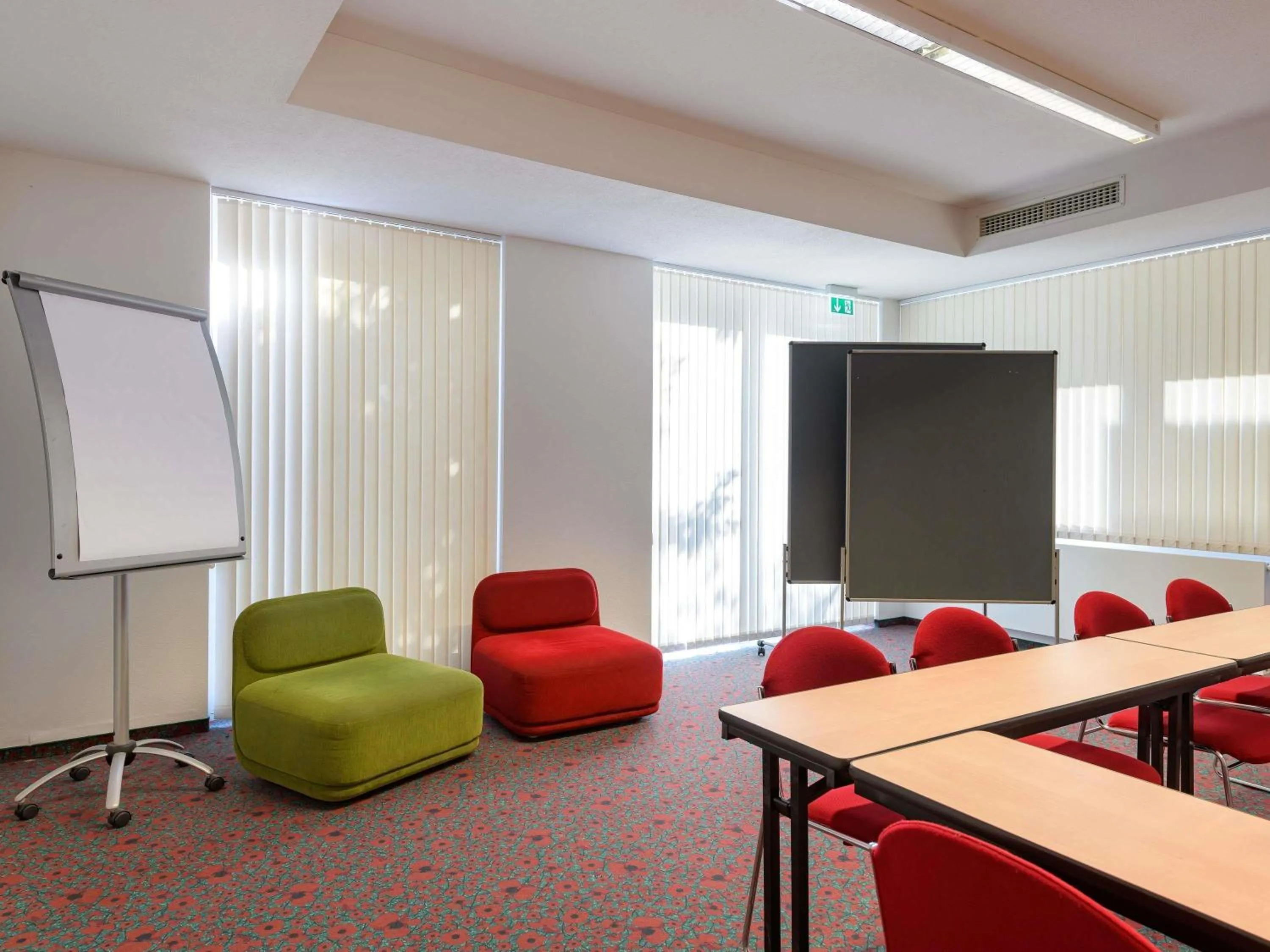 Meeting/conference room in ibis Stuttgart Airport Messe