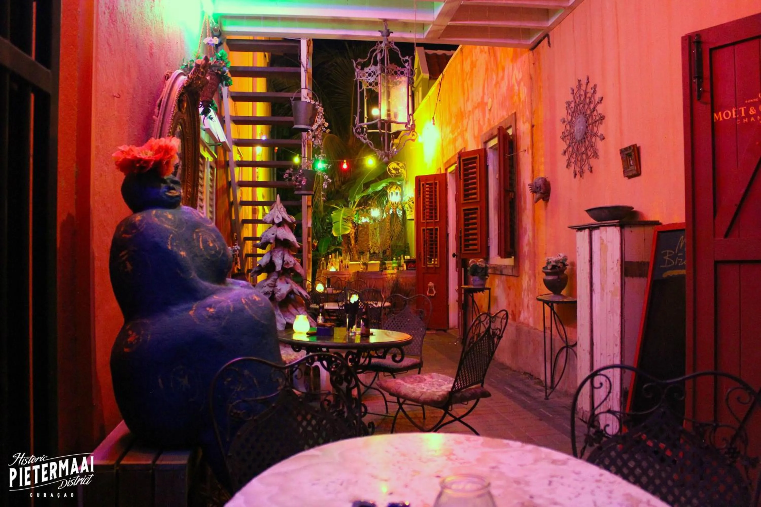 Restaurant/places to eat in Bed & Bike Curacao - Pietermaai