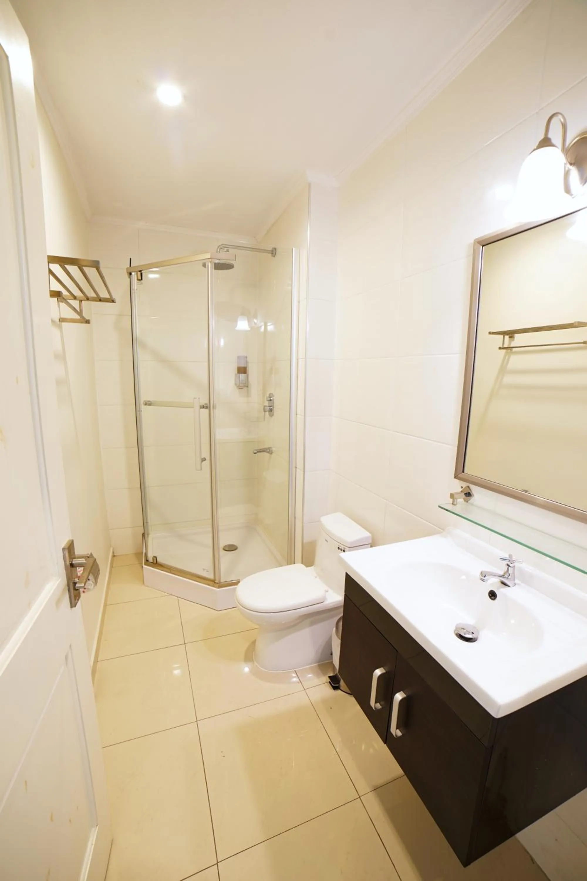 Toilet in Bed & Bike Curacao - Pietermaai